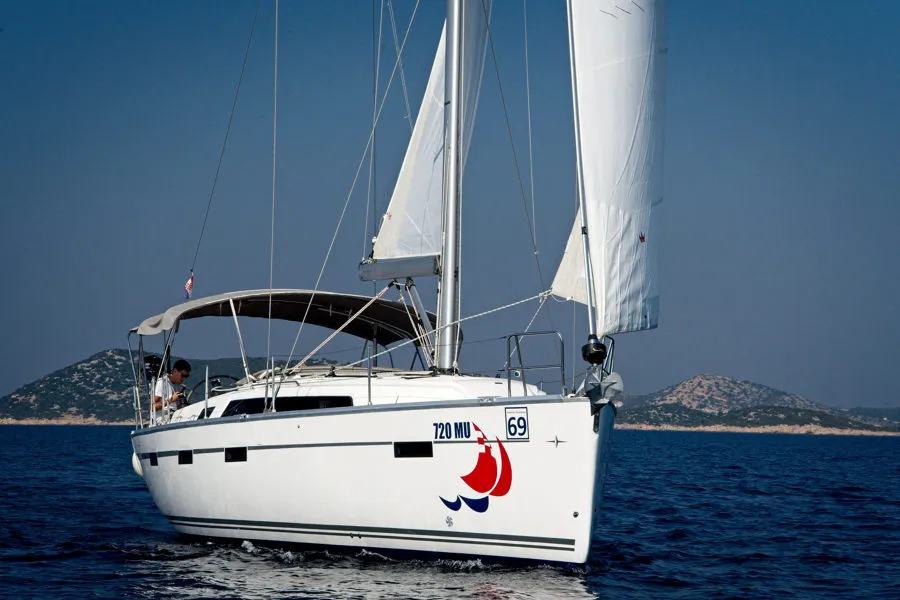 Bavaria Cruiser 41 MH 73 — tekne fotoğrafı 2