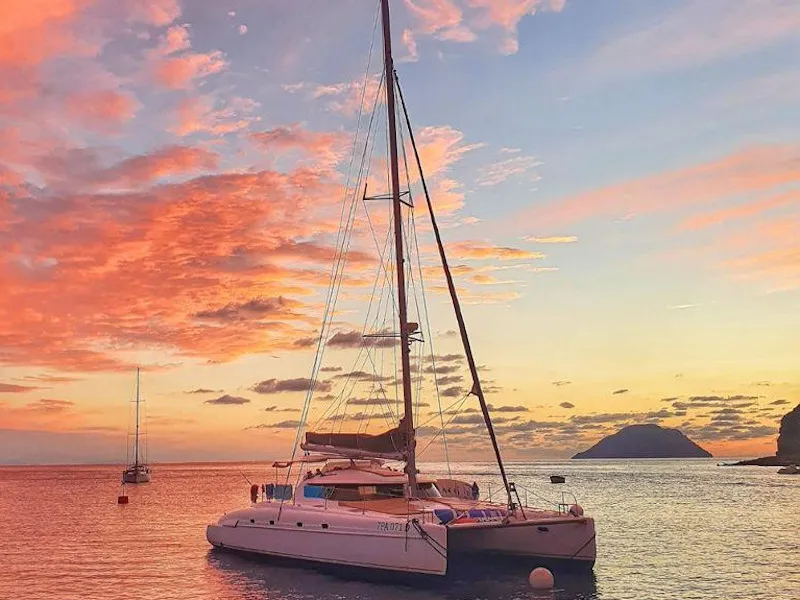Bahia 46 Hyera ( AC / WATER MAKER ) — фотография яхты 7