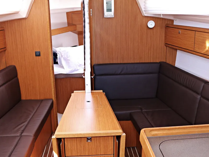 Bavaria Cruiser 33 MIRELLA — foto dello yacht n. 2