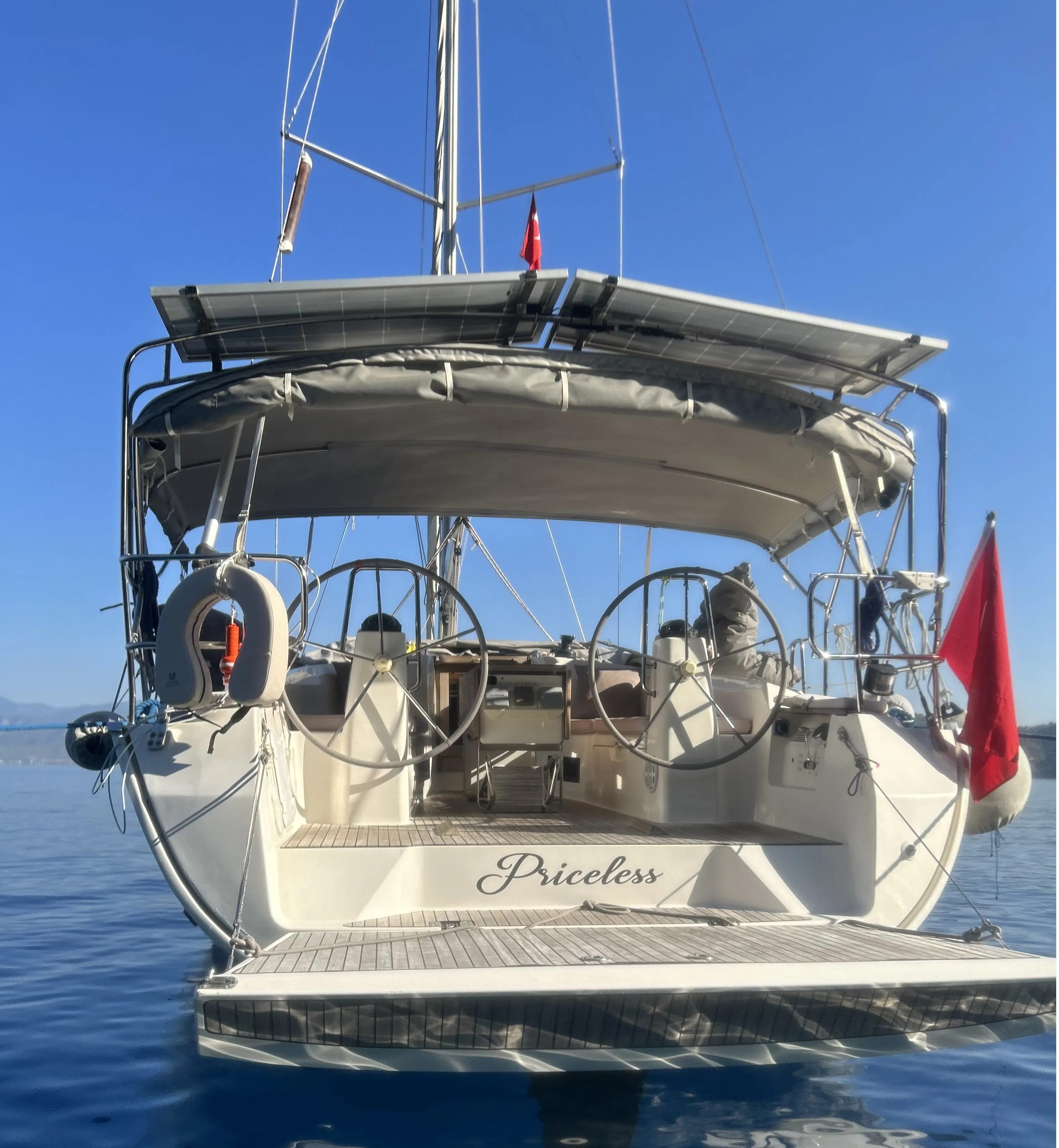 Bavaria Cruiser 40 Priceless — фотография яхты 6