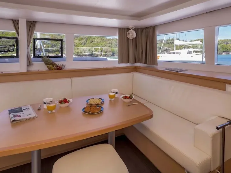 Lagoon 450 Fly Endurance — foto dello yacht n. 1