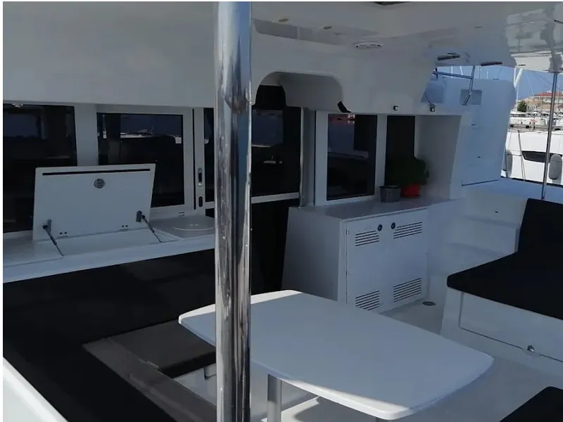 Lagoon 450 Fly Endurance — foto dello yacht n. 7