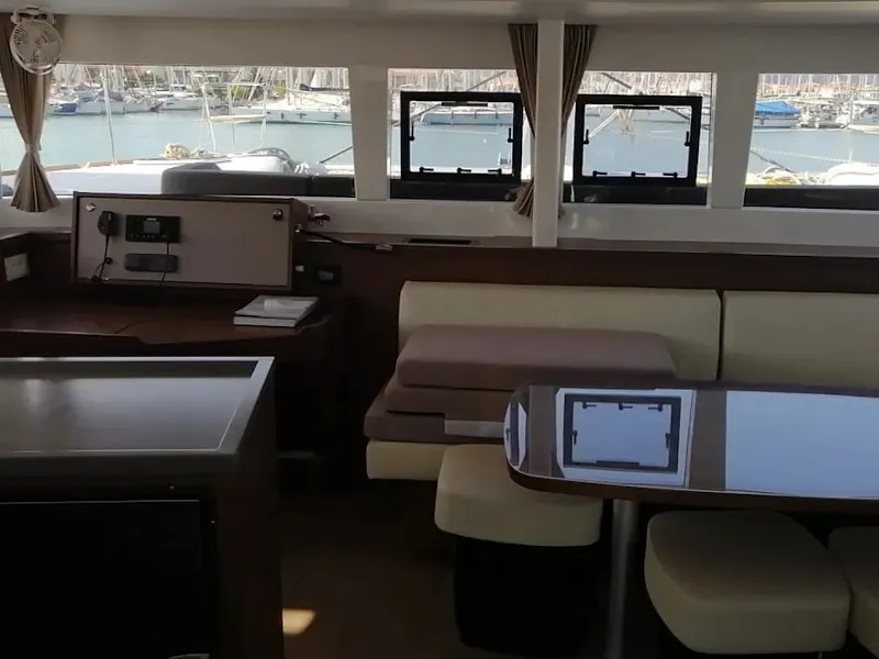 Lagoon 450 Fly Endurance — foto dello yacht n. 8