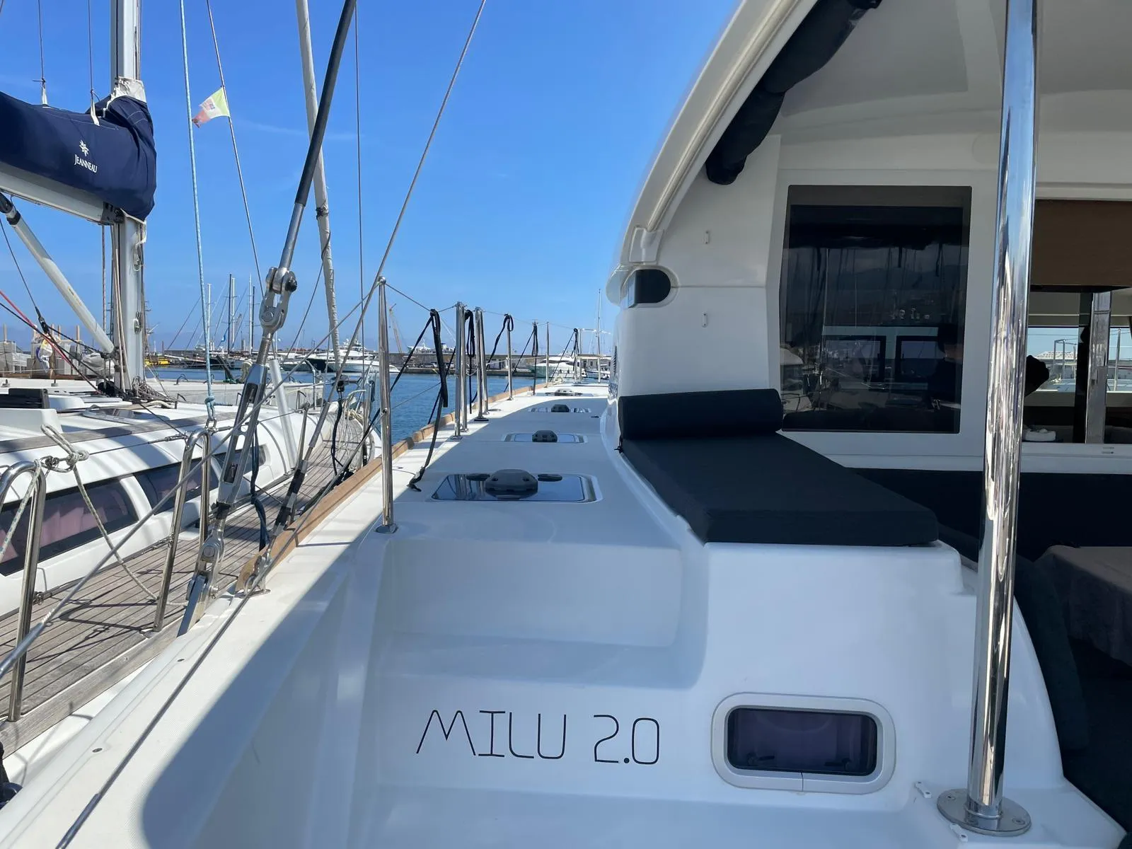 Lagoon 40 Milu 2.0 — фотография яхты 4