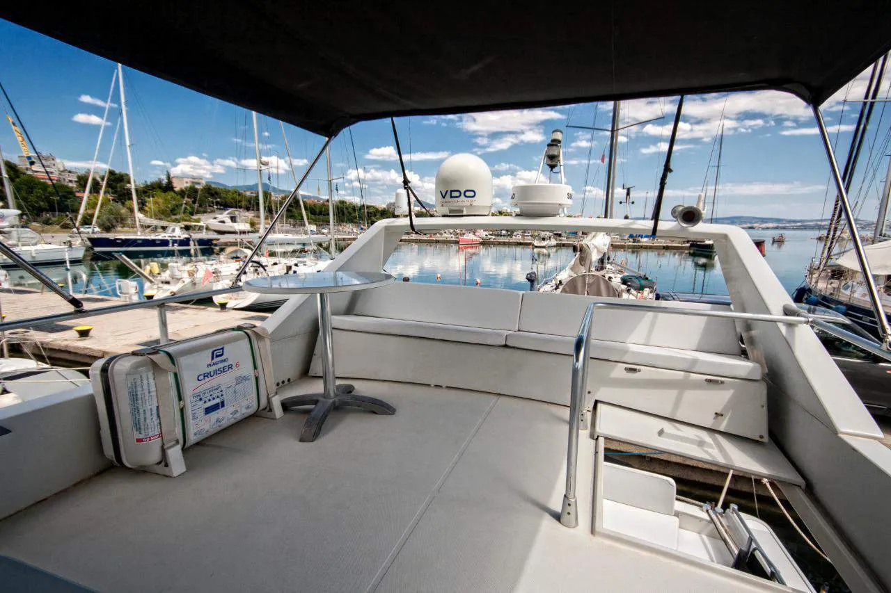 Motoryacht Ferretti 47 — jahtikuva 11