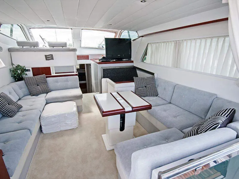 Motoryacht Ferretti 47 — jahtikuva 10