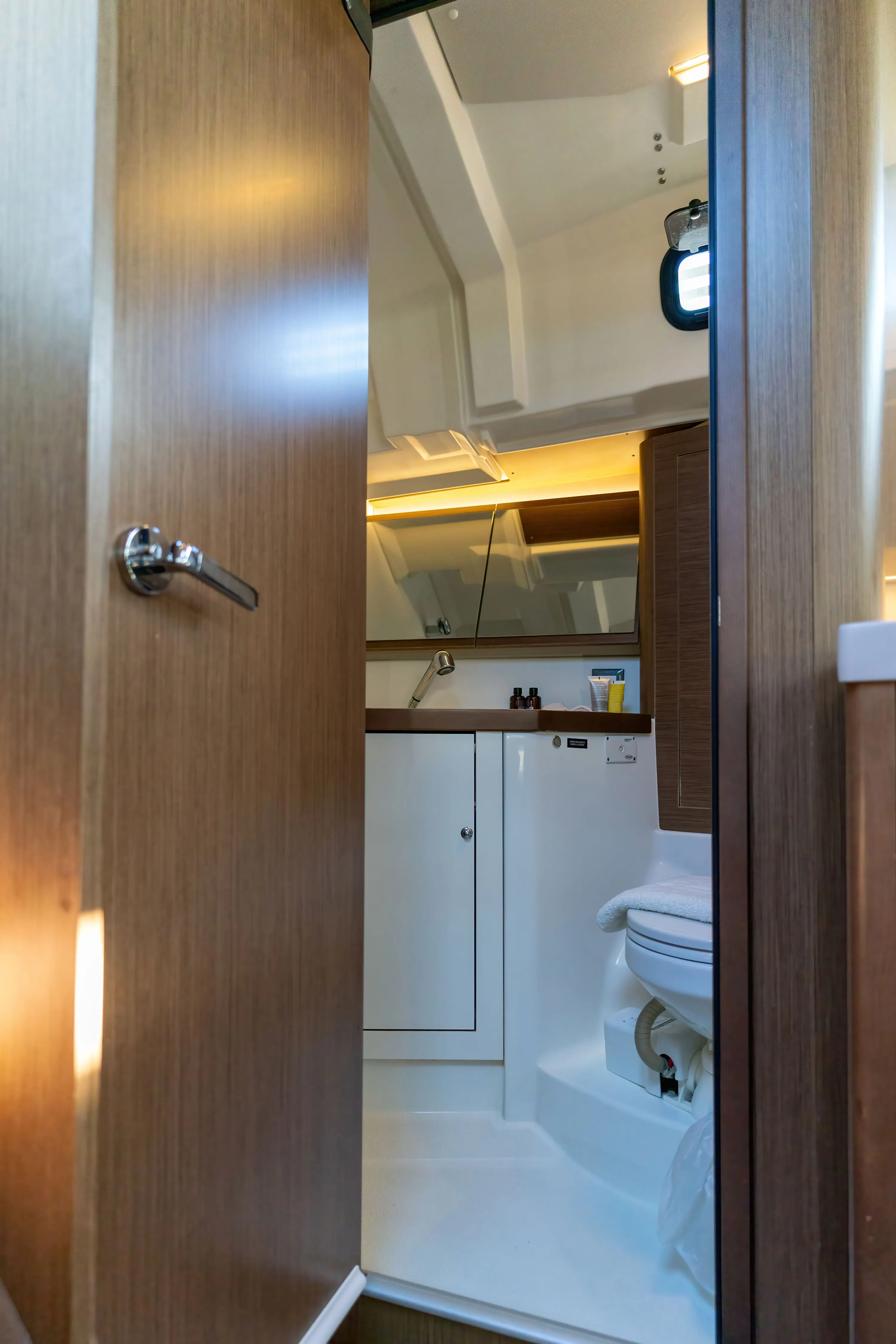 Oceanis 46.1 "Blue Odyssey, Beneteau Oceanis 46.1, 2020" — фотография яхты 10