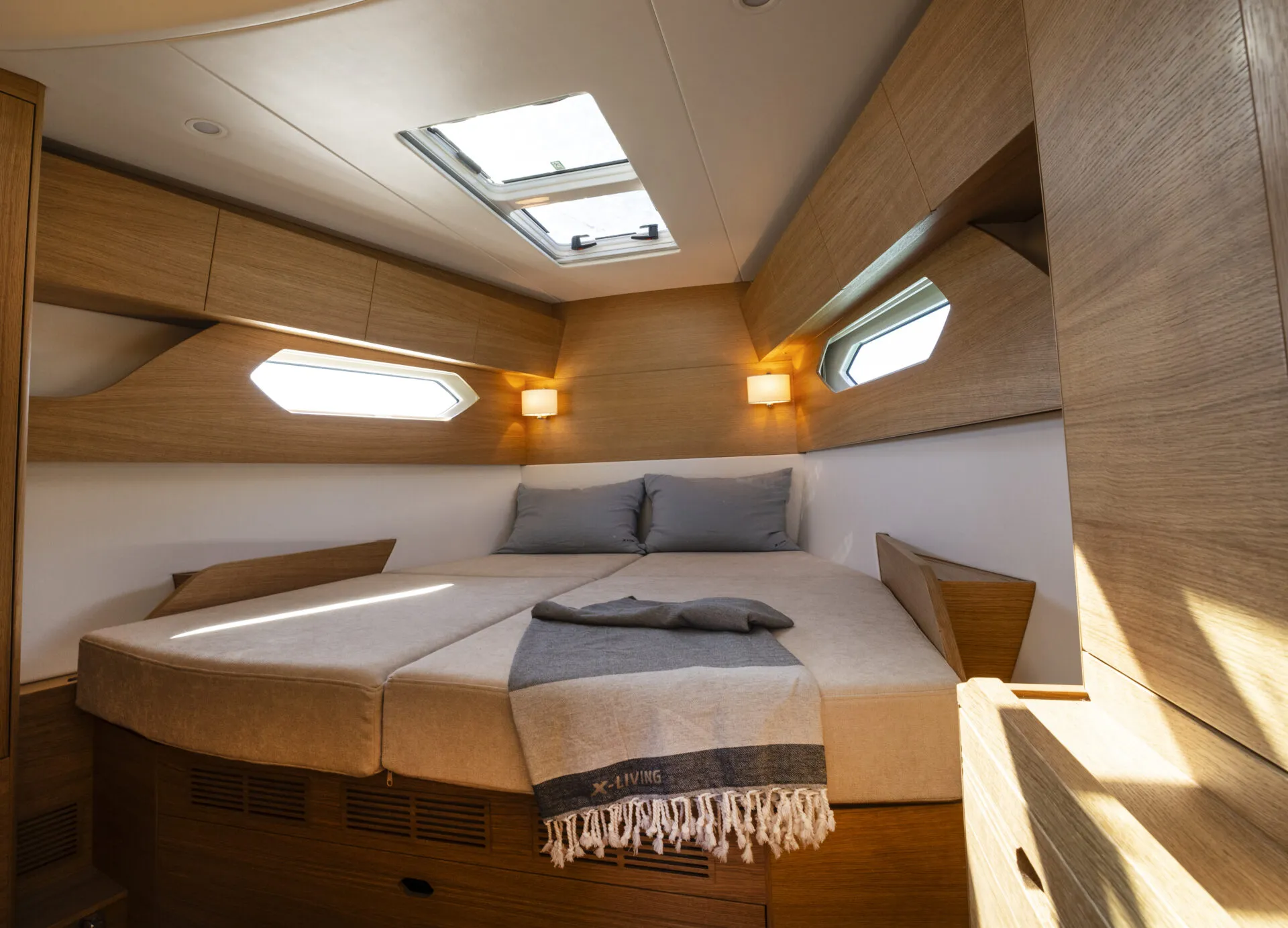 x-reuse Penelope — yacht photo 2