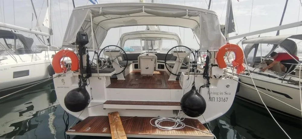 Oceanis 51.1 LIVING IN SEA — yacht photo 7
