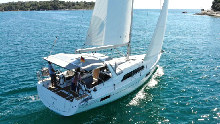 Oceanis 41.1 Pauline — фотография яхты 8