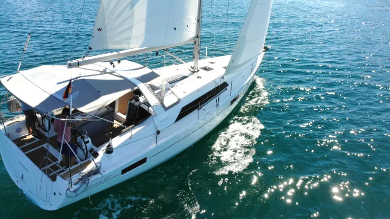 Oceanis 41.1 Pauline — фотография яхты 19