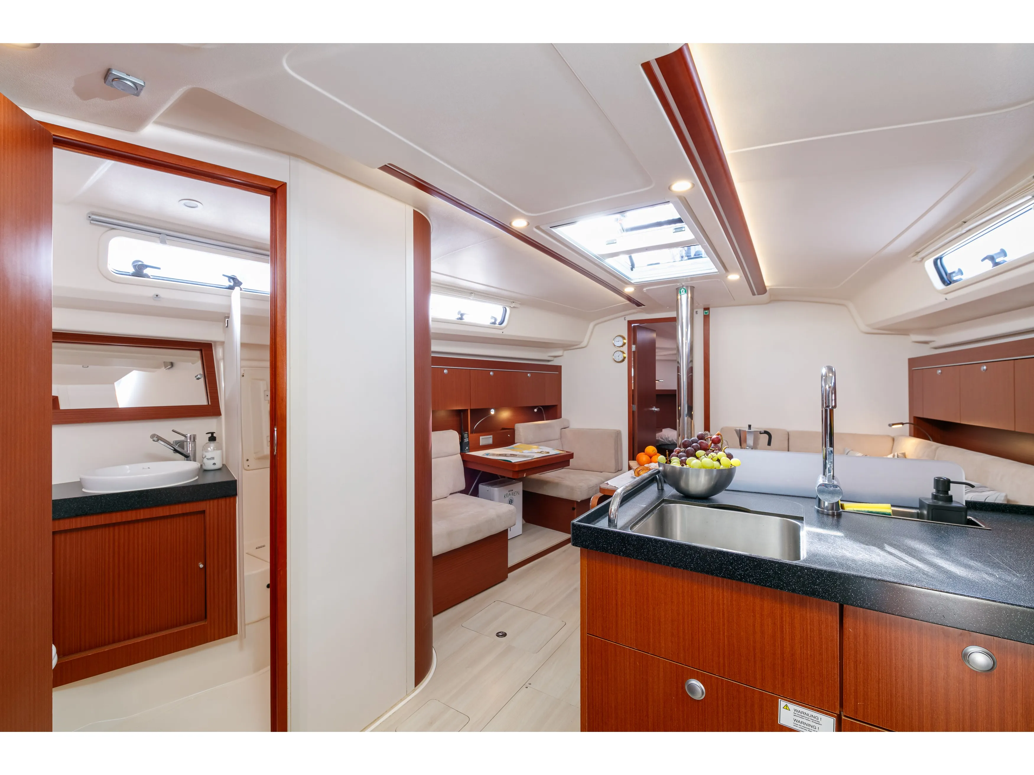 Hanse 415 Kraken — yacht photo 18
