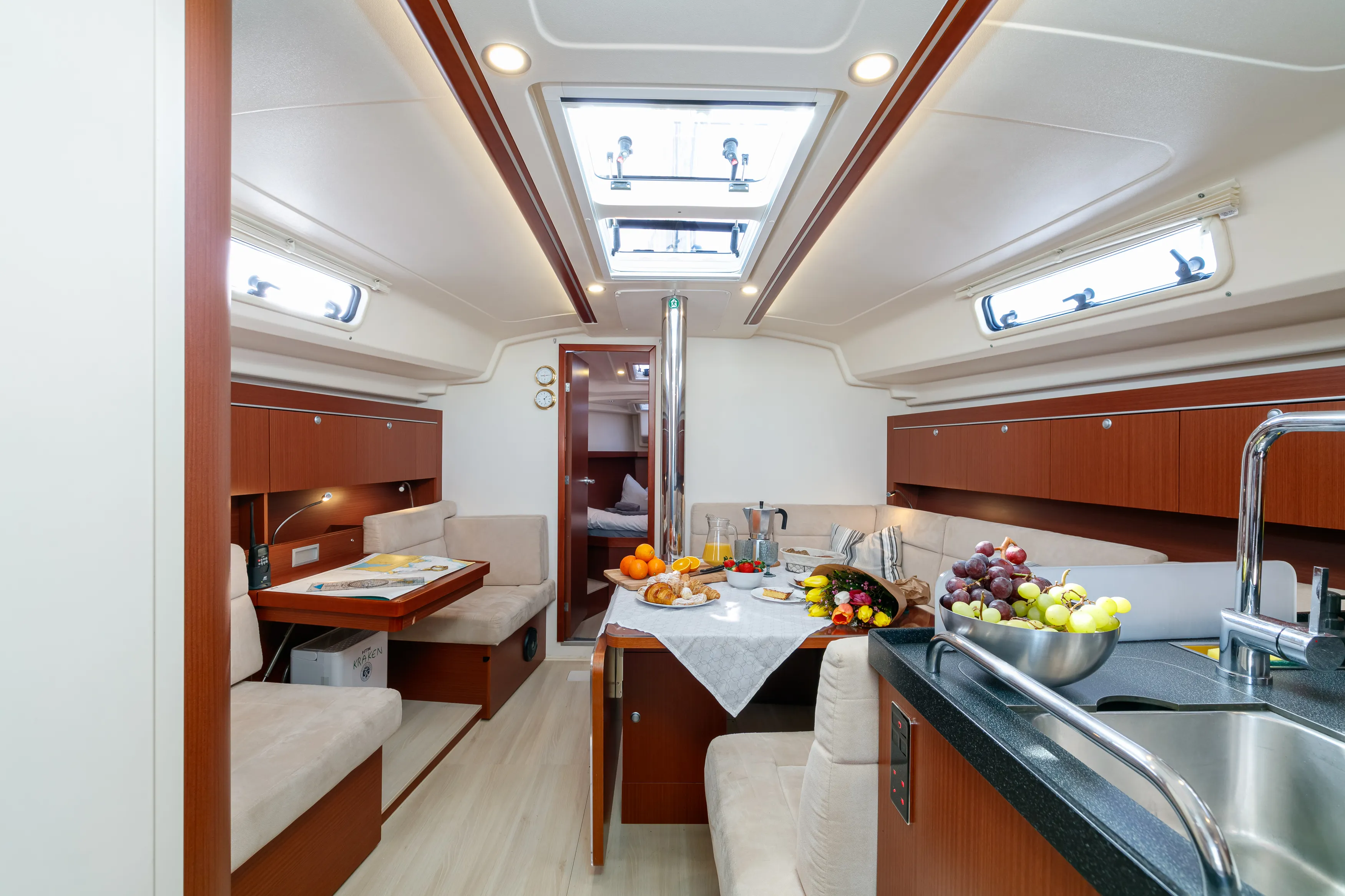 Hanse 415 Kraken — yacht photo 3