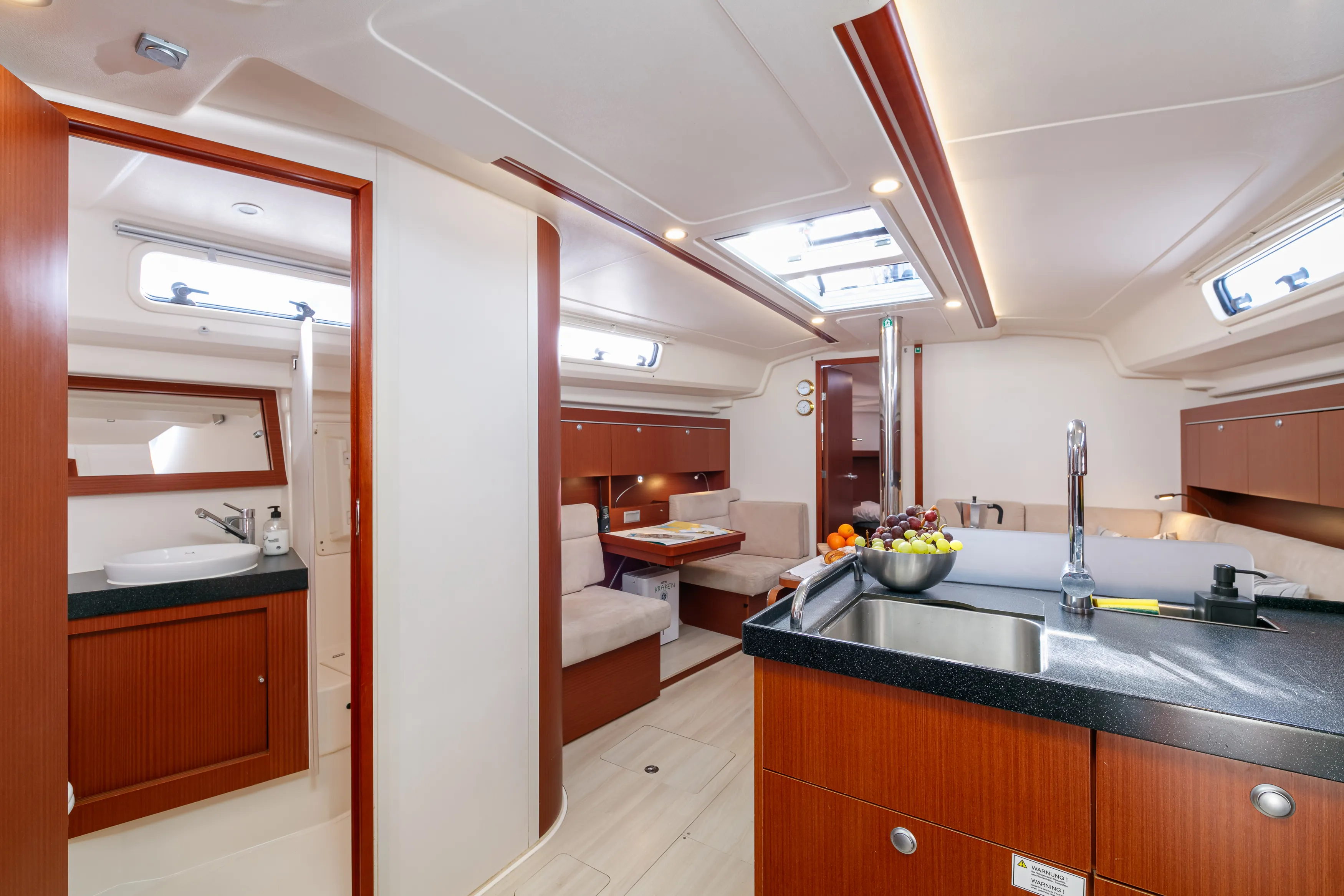 Hanse 415 Kraken — yacht photo 16