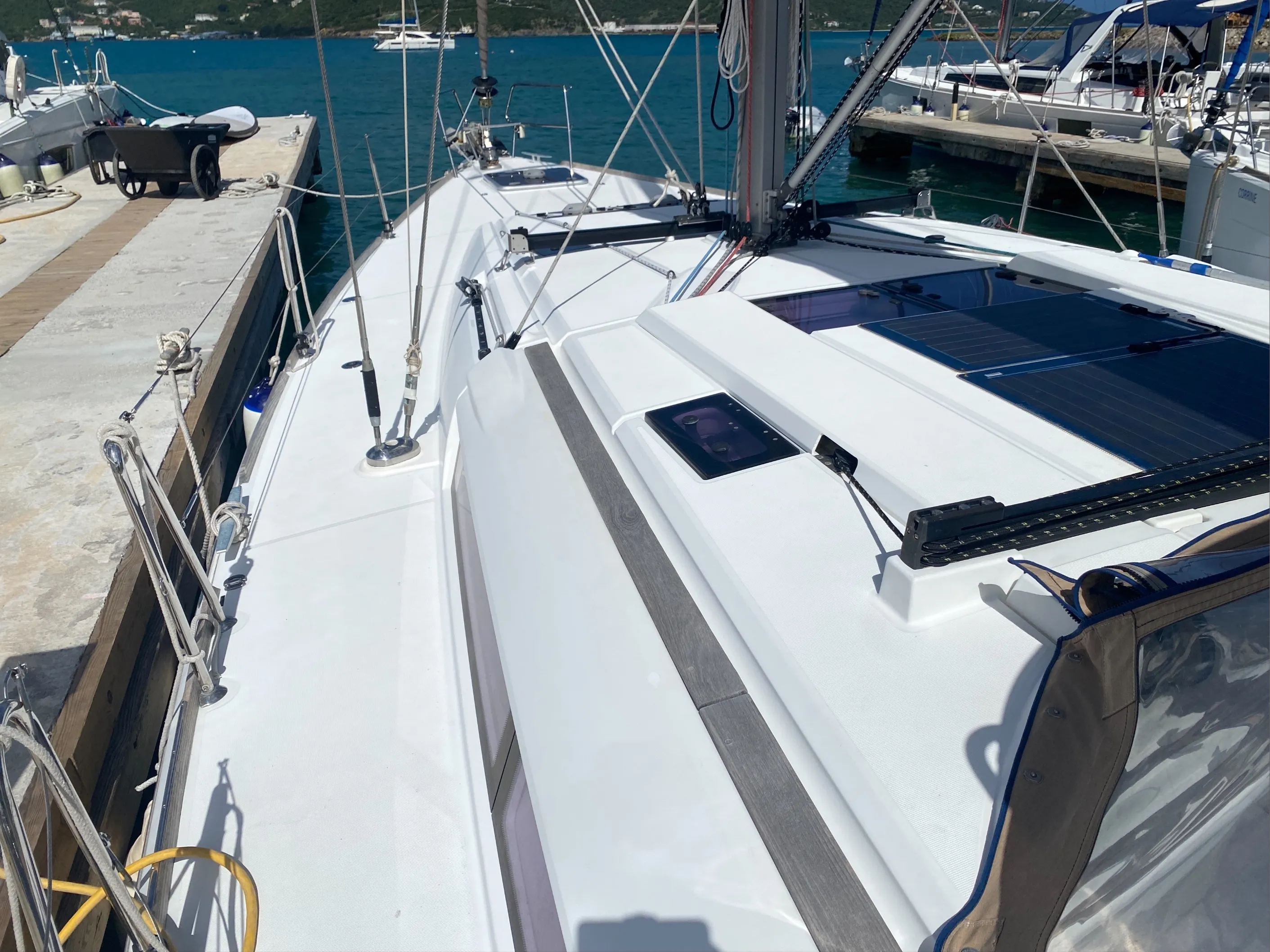 Sun Odyssey 469 Silver Girl — снимка на яхтата 20