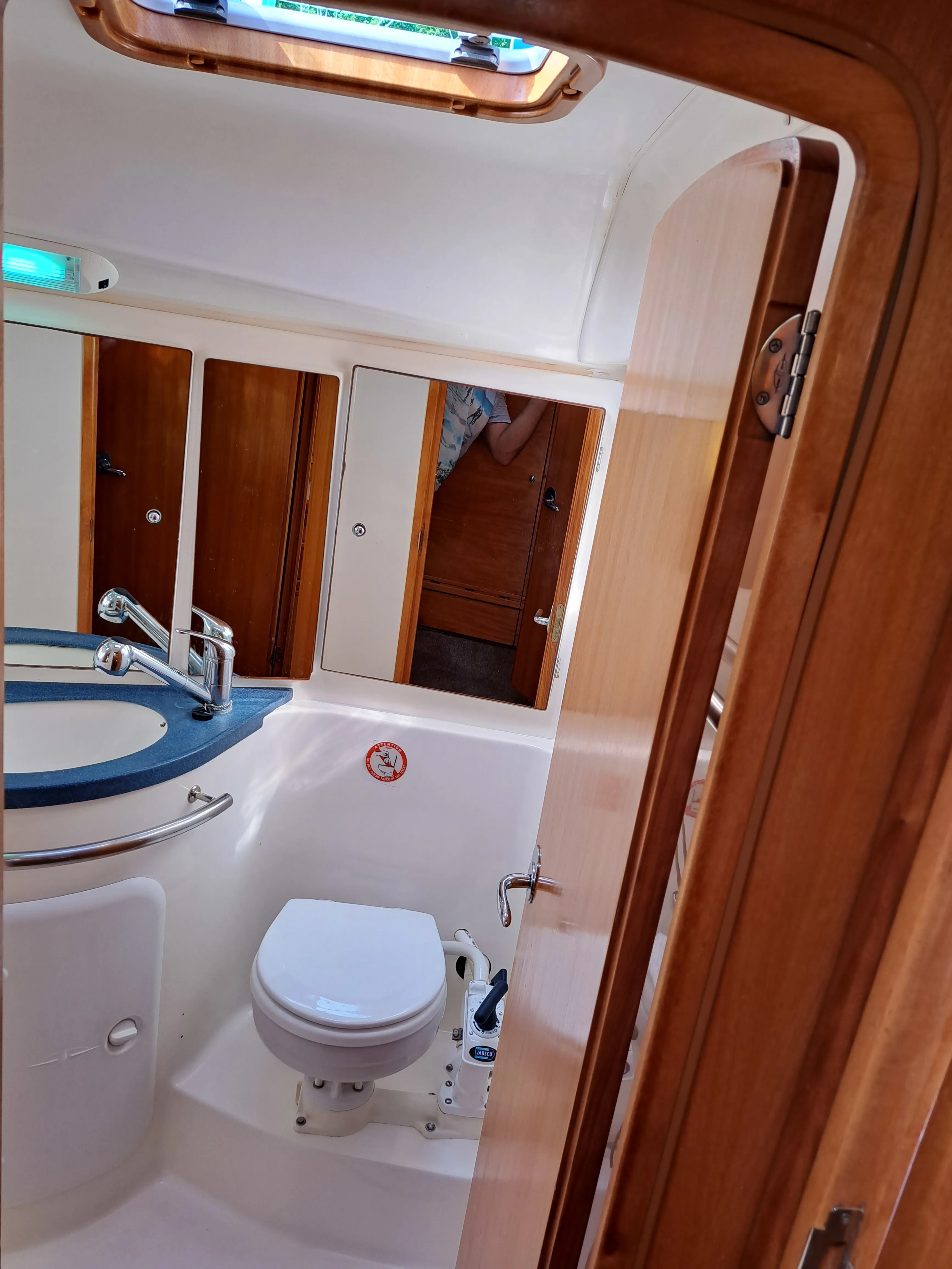 Bavaria 39 Cruiser Kaštelet — yacht photo 11