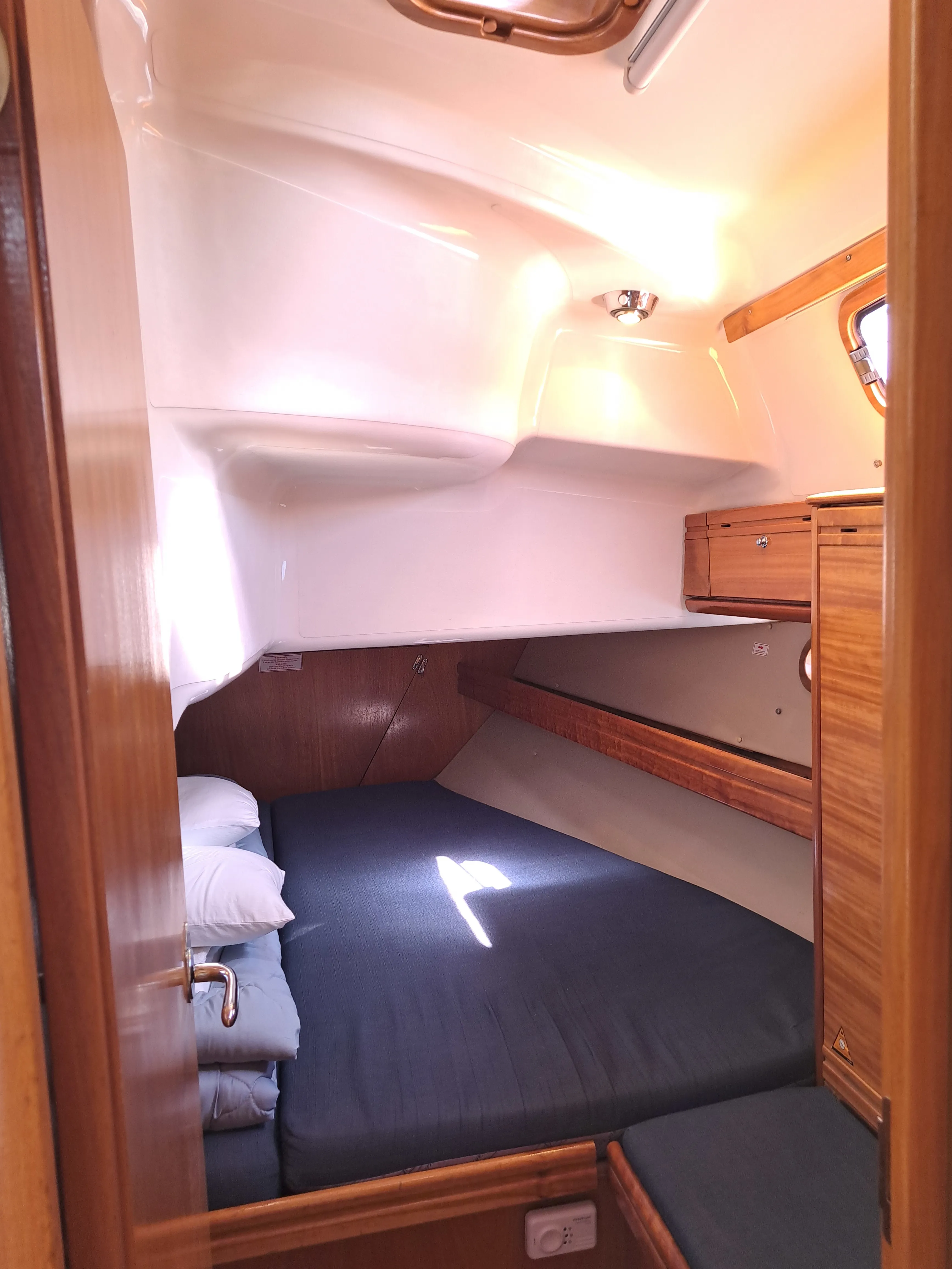 Bavaria 39 Cruiser Kaštelet — yacht photo 3