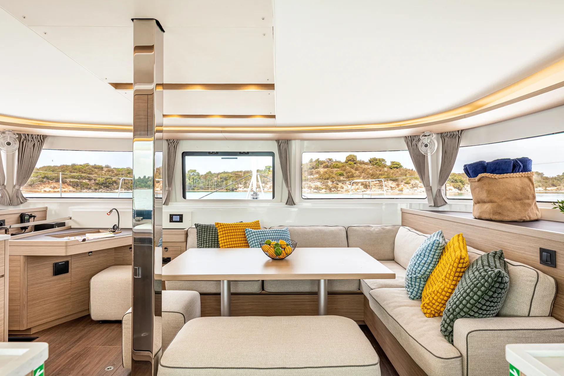 Lagoon 46 M&M — фотография яхты 18