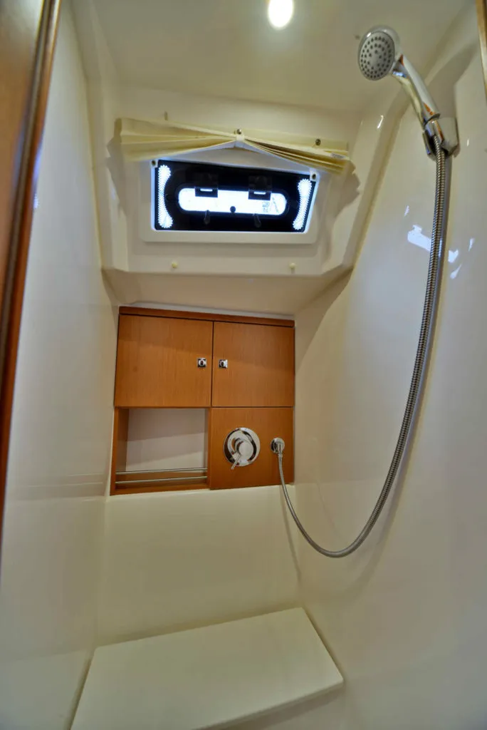 Bavaria 46 Cruiser Aelia — фотография яхты 3