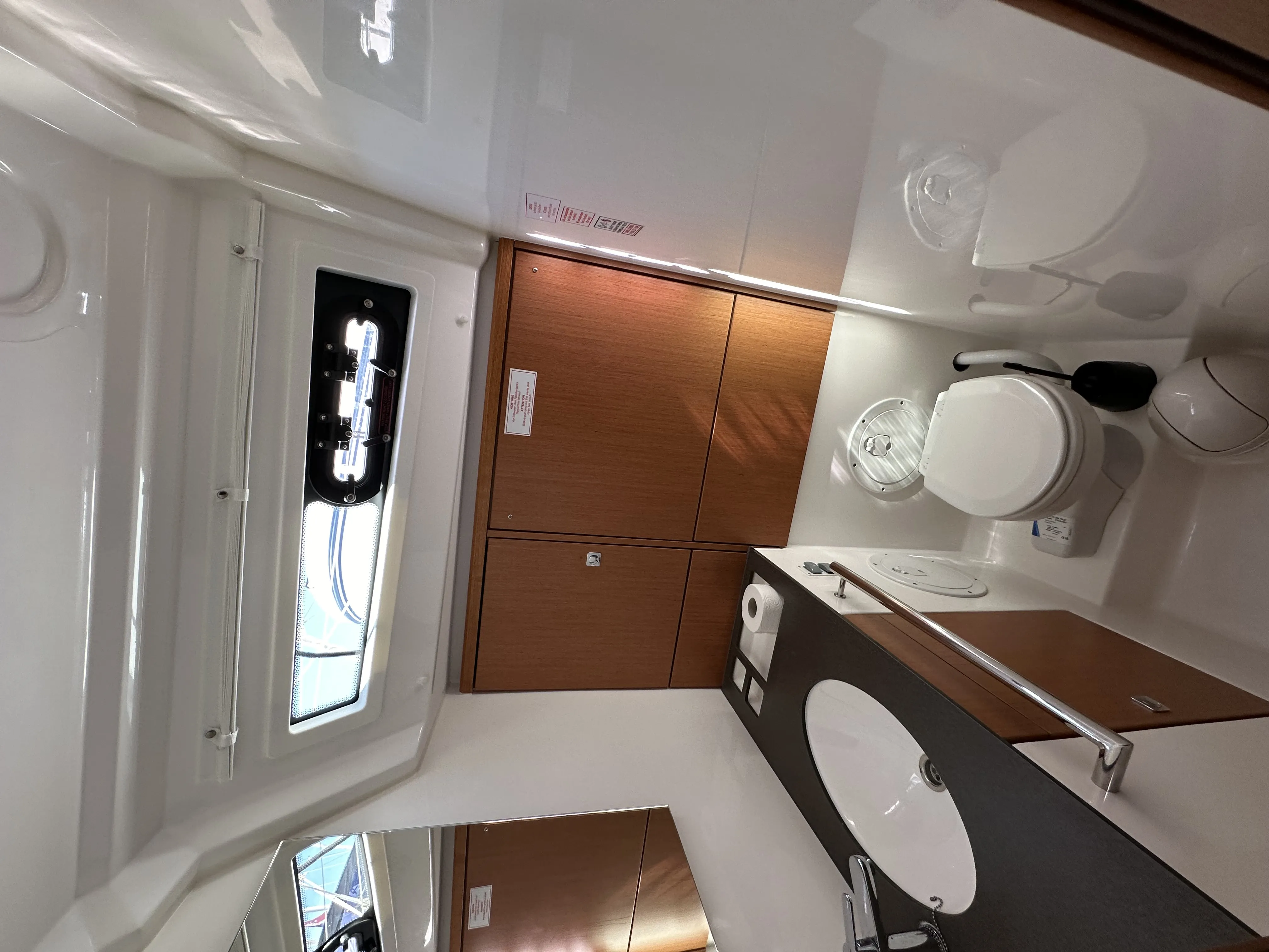 Bavaria Cruiser 46 Iskra — фотография яхты 9