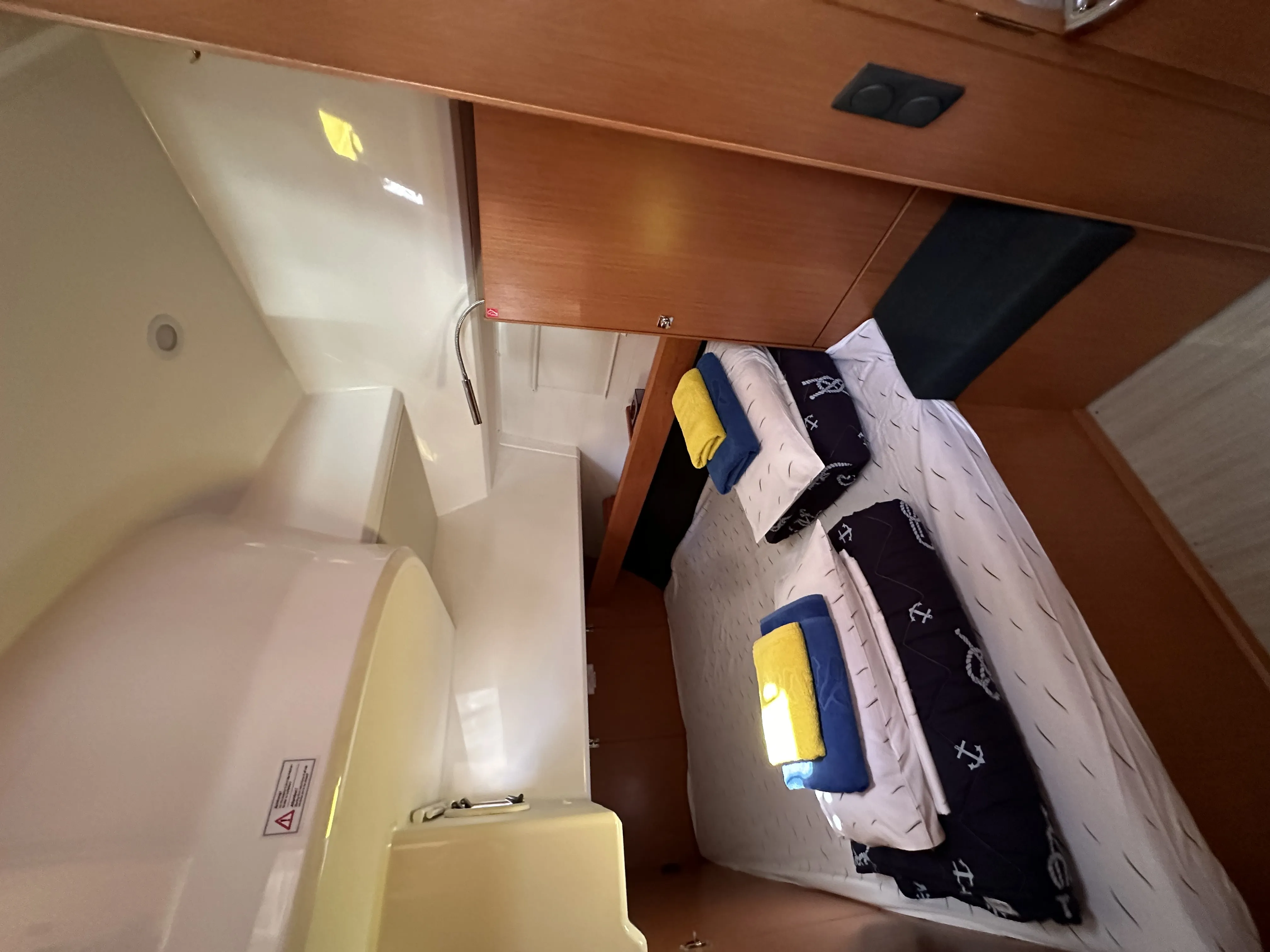 Bavaria Cruiser 46 Iskra — фотография яхты 12