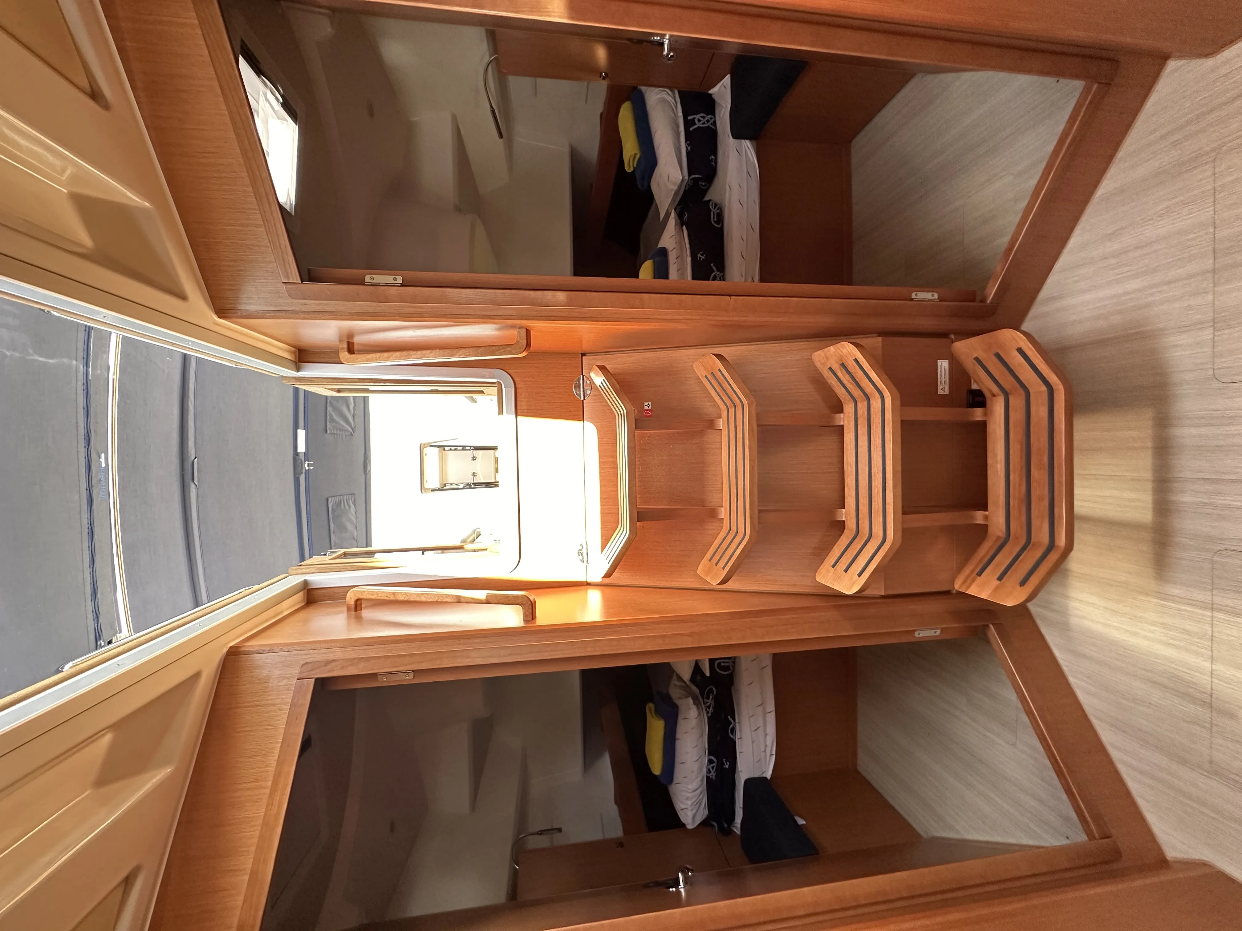 Bavaria Cruiser 46 Iskra — фотография яхты 3