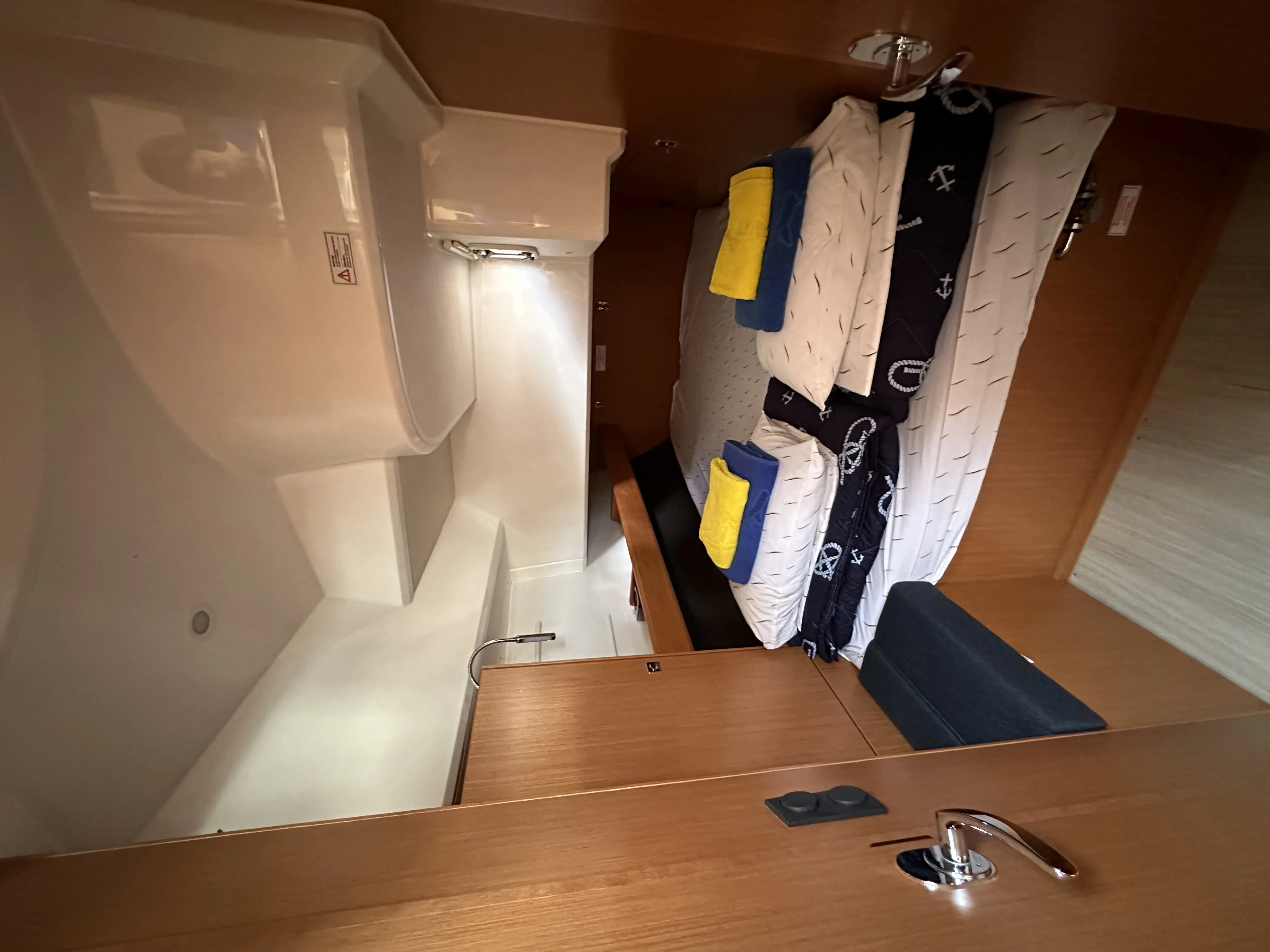Bavaria Cruiser 46 Iskra — фотография яхты 2