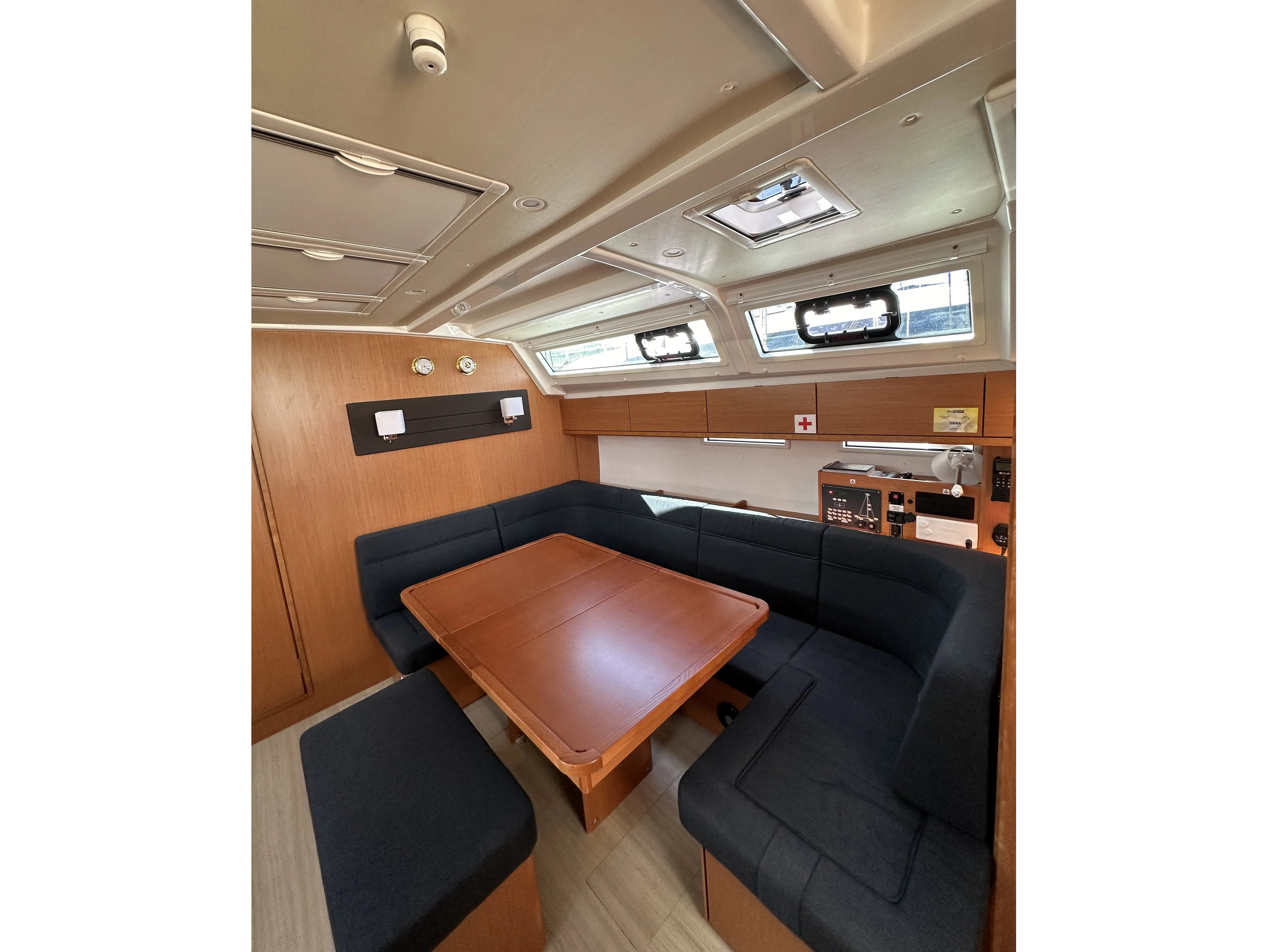 Bavaria Cruiser 46 Iskra — фотография яхты 10