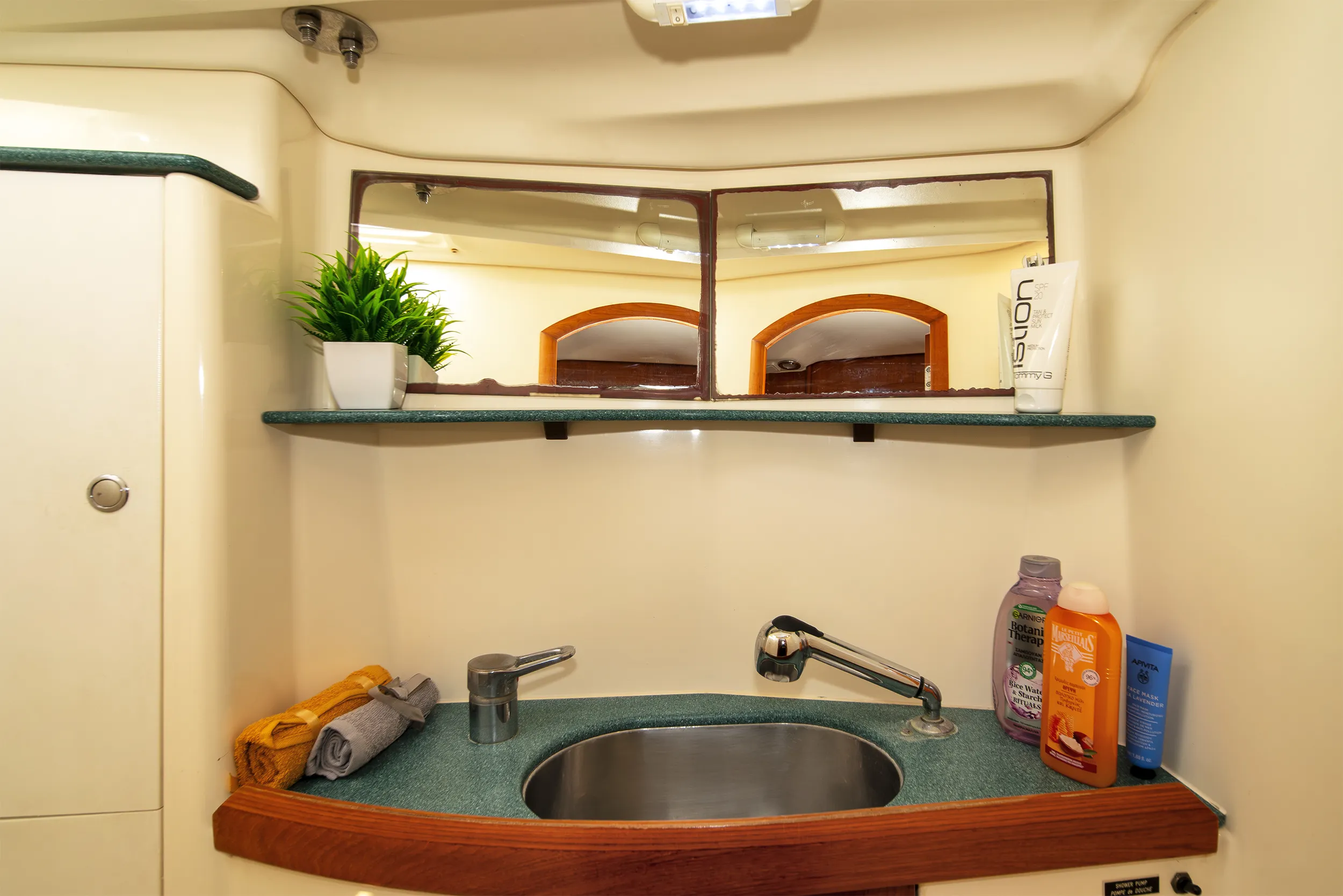 Sun Odyssey 43 Evangelos — фотография яхты 19