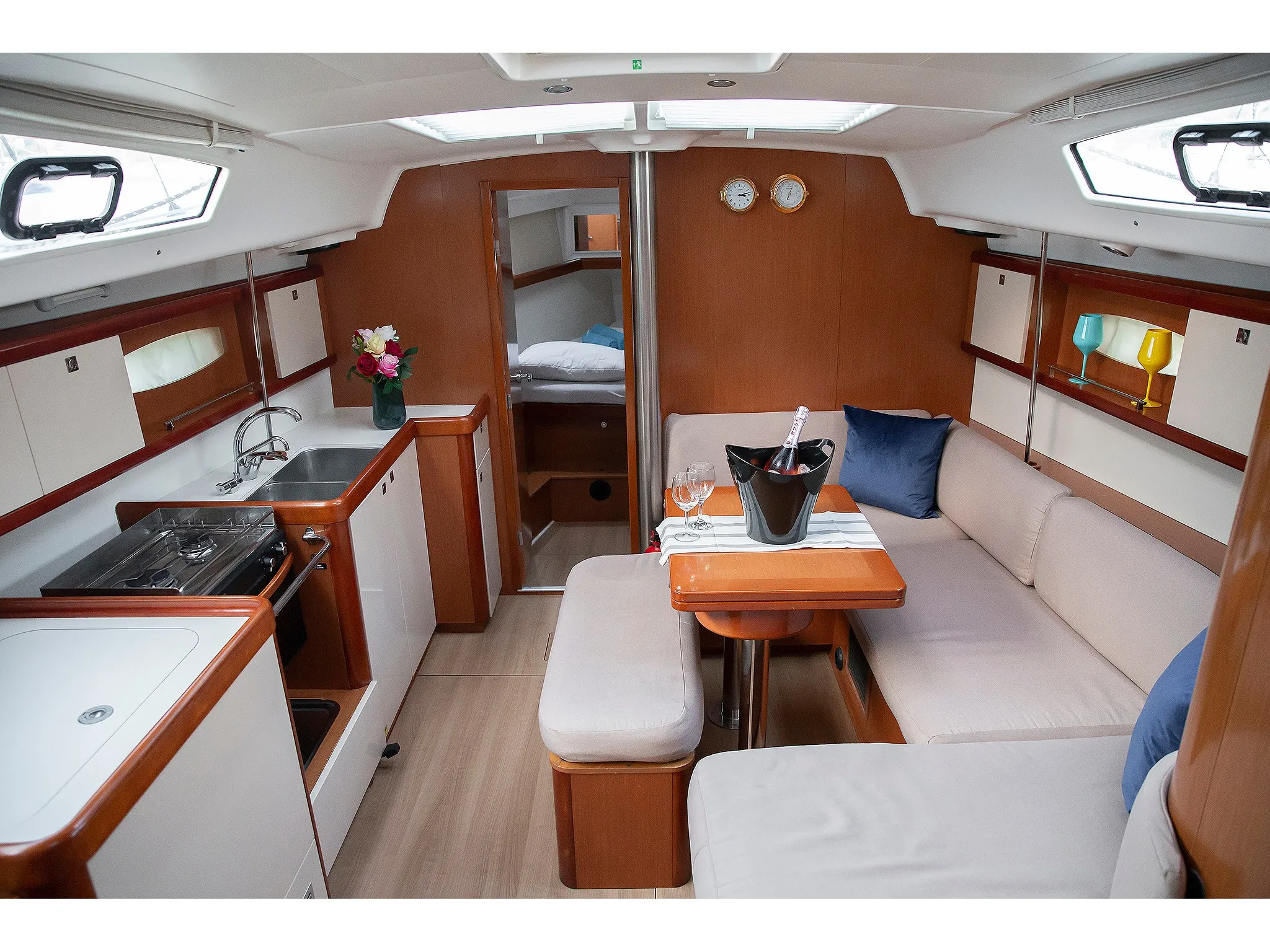 Oceanis 40 Marco Polo — yacht photo 10