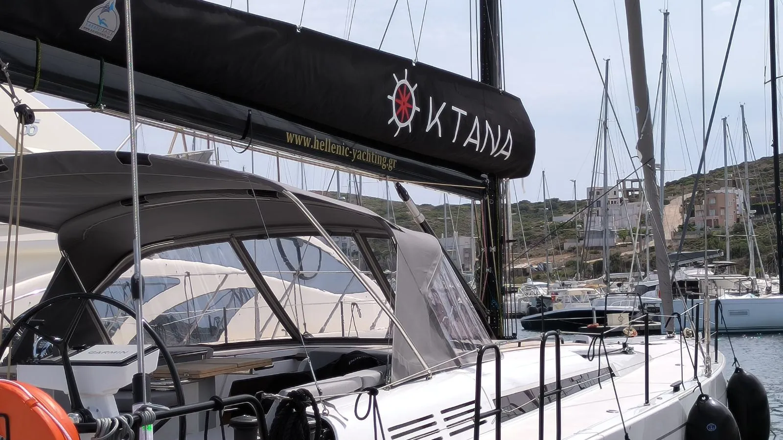 First 53 Oktana — yacht photo 8