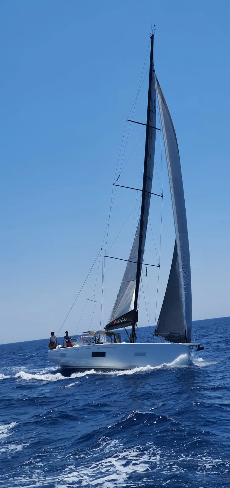 First 53 Oktana — yacht photo 6