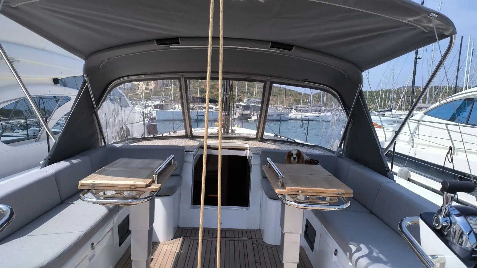 First 53 Oktana — yacht photo 3