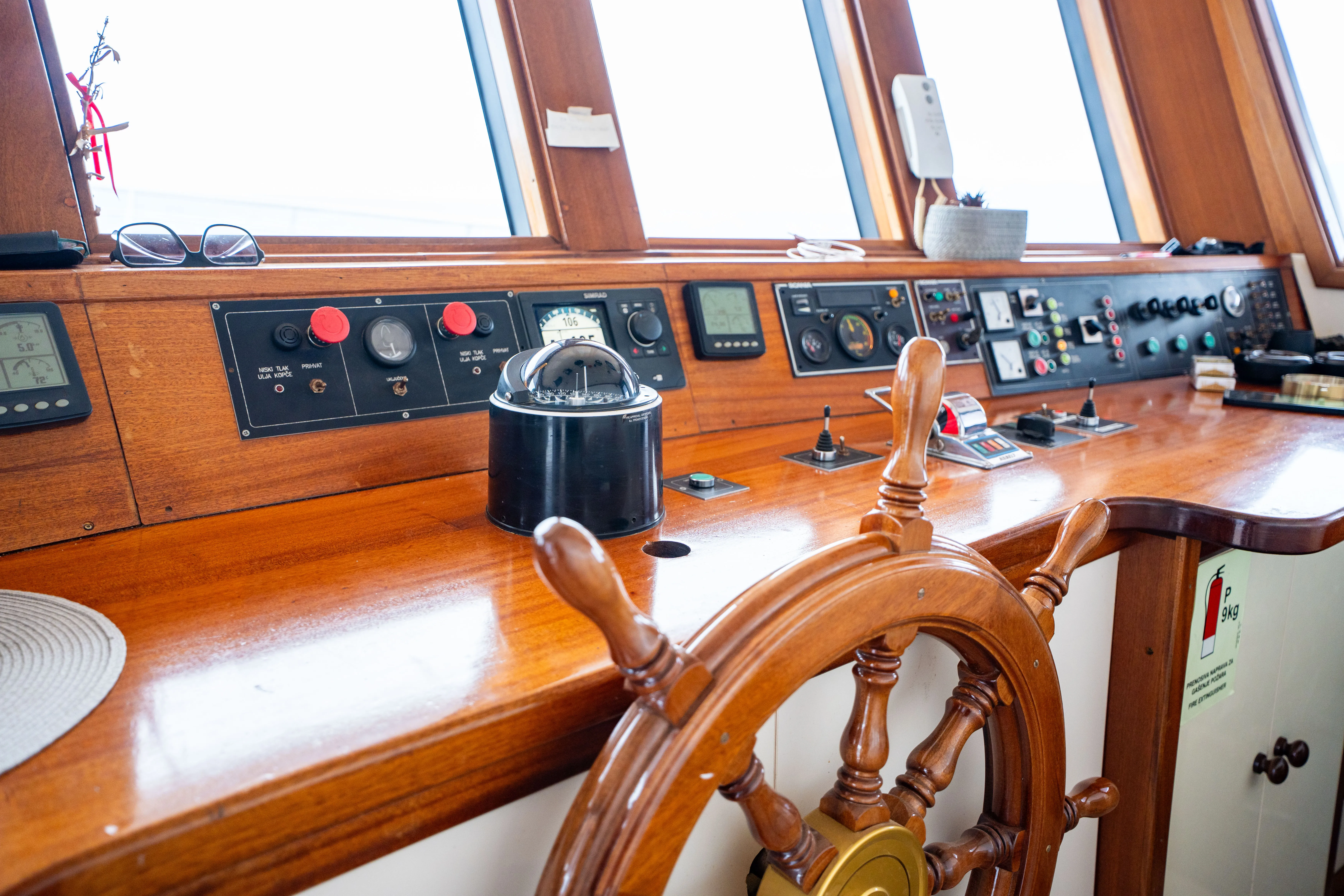 Luxury Motor Yacht Diamond — yacht photo 64