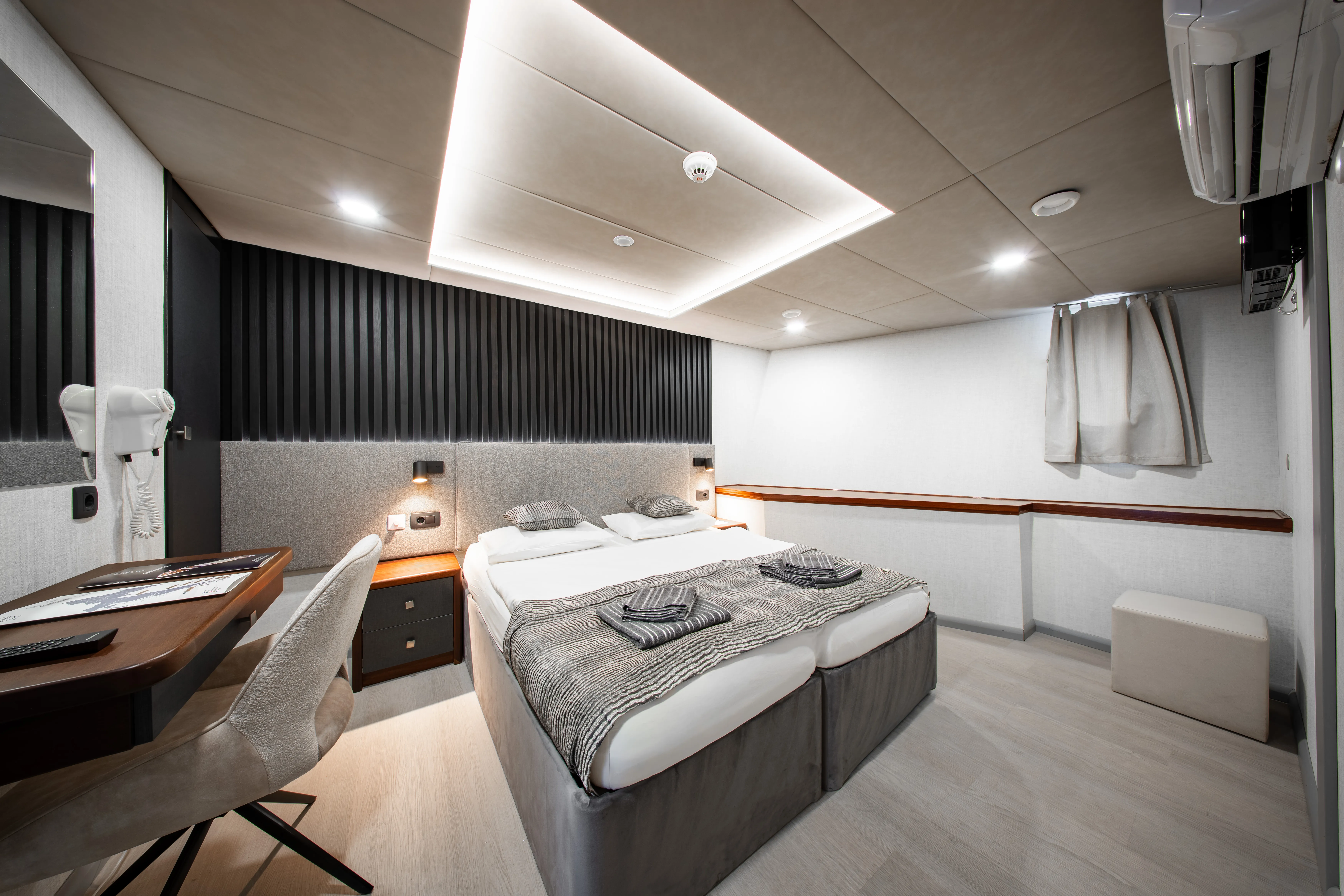 Luxury Motor Yacht Diamond — yacht photo 18