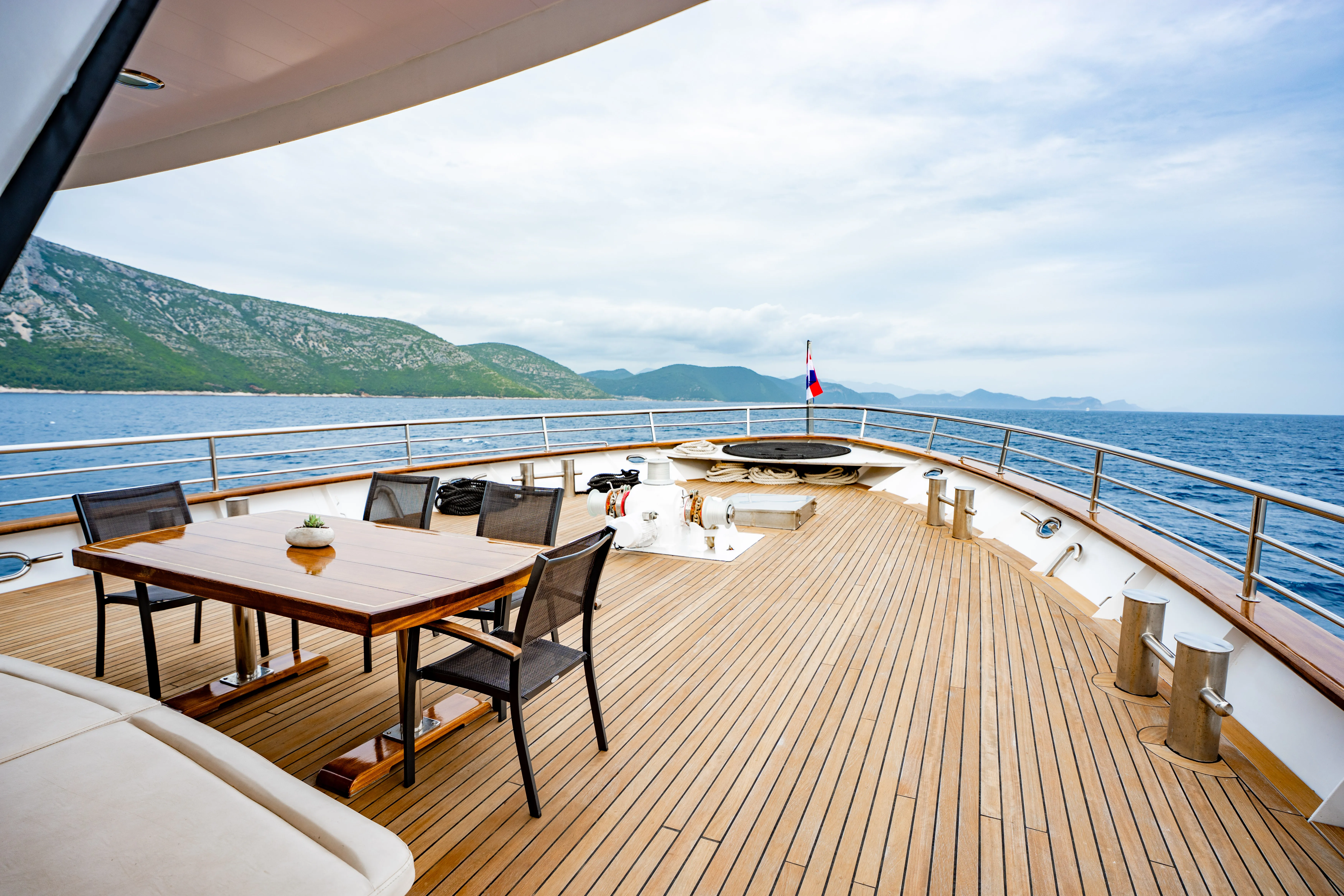 Luxury Motor Yacht Diamond — yacht photo 52