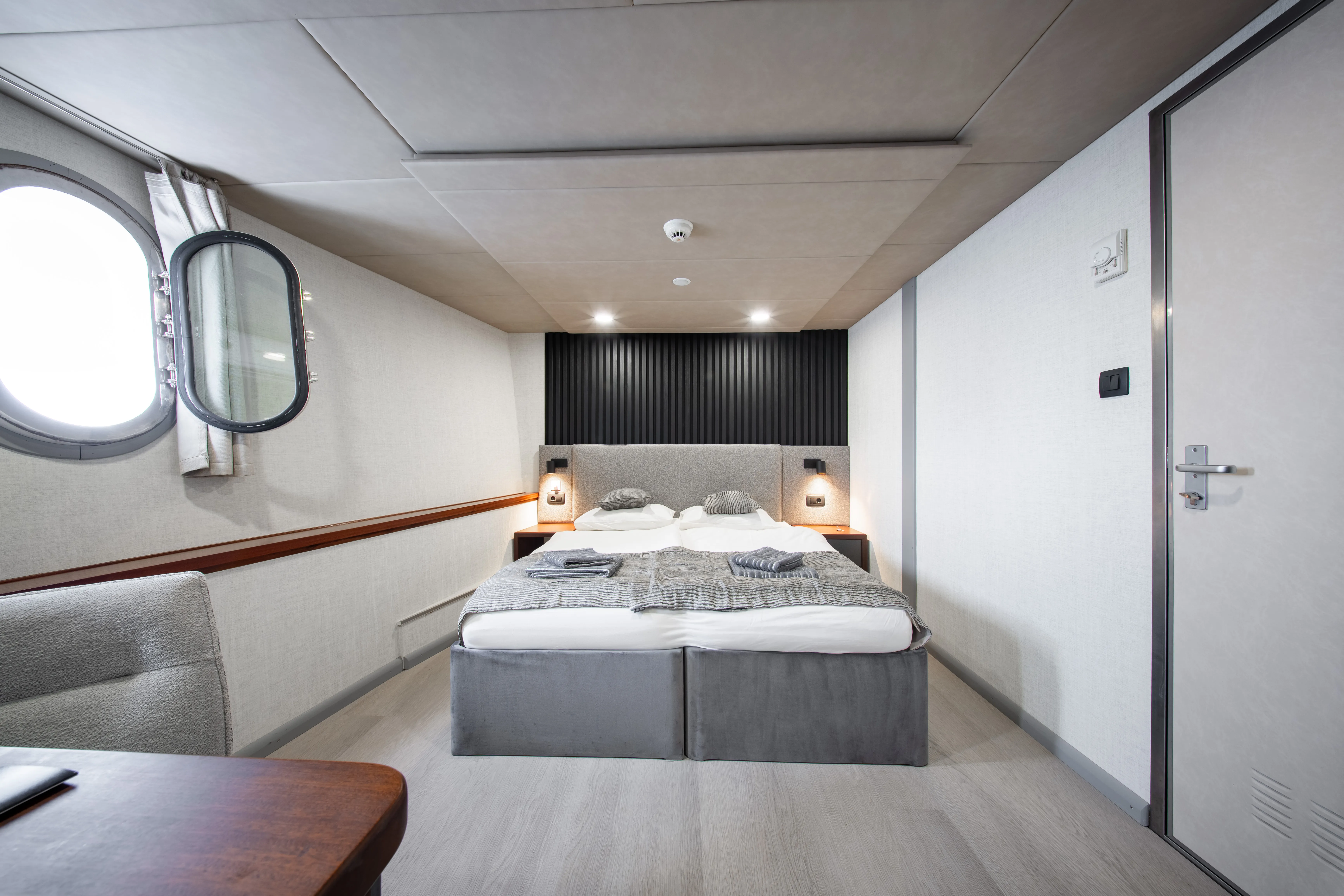 Luxury Motor Yacht Diamond — yacht photo 28