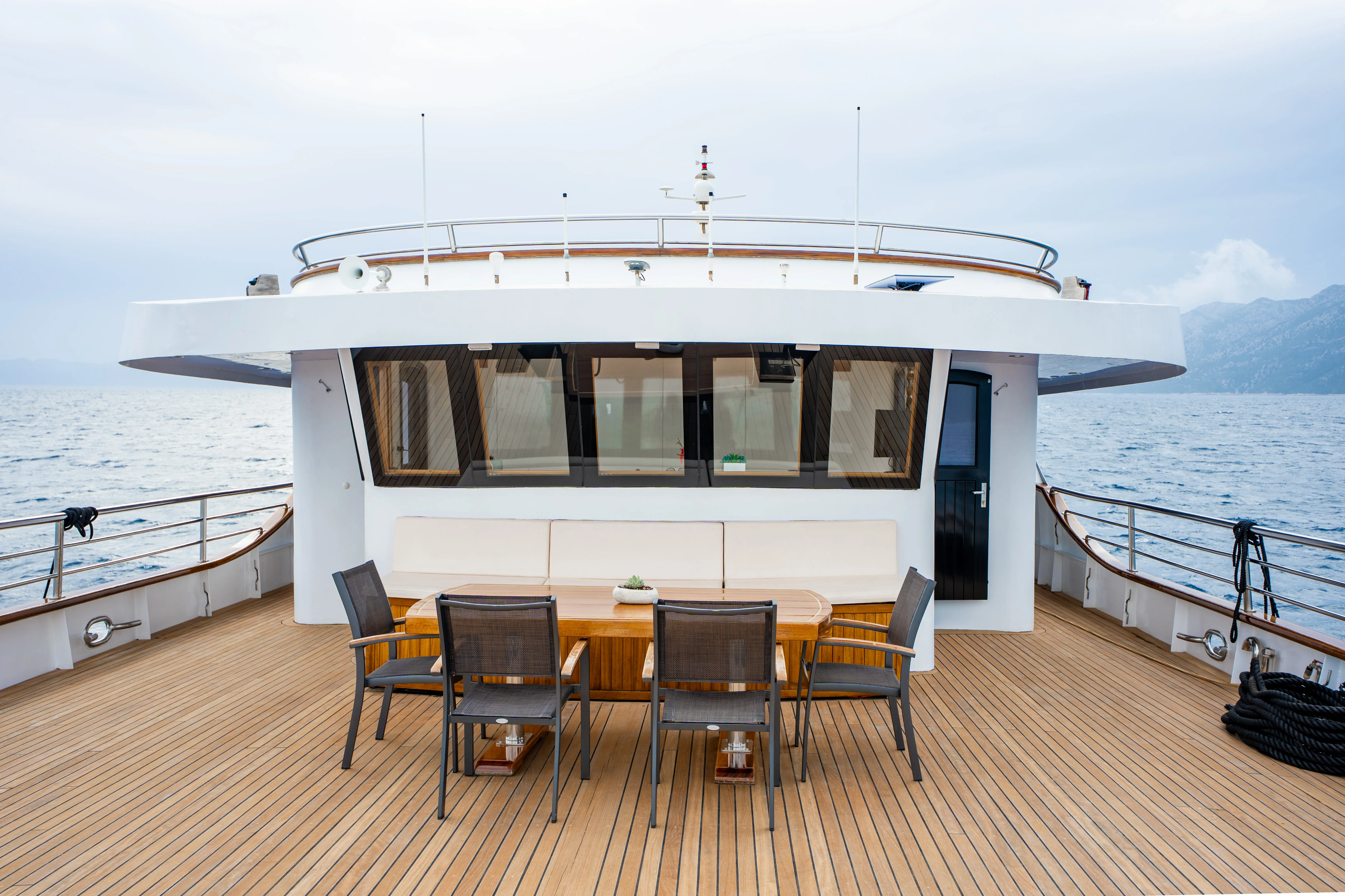 Luxury Motor Yacht Diamond — yacht photo 55