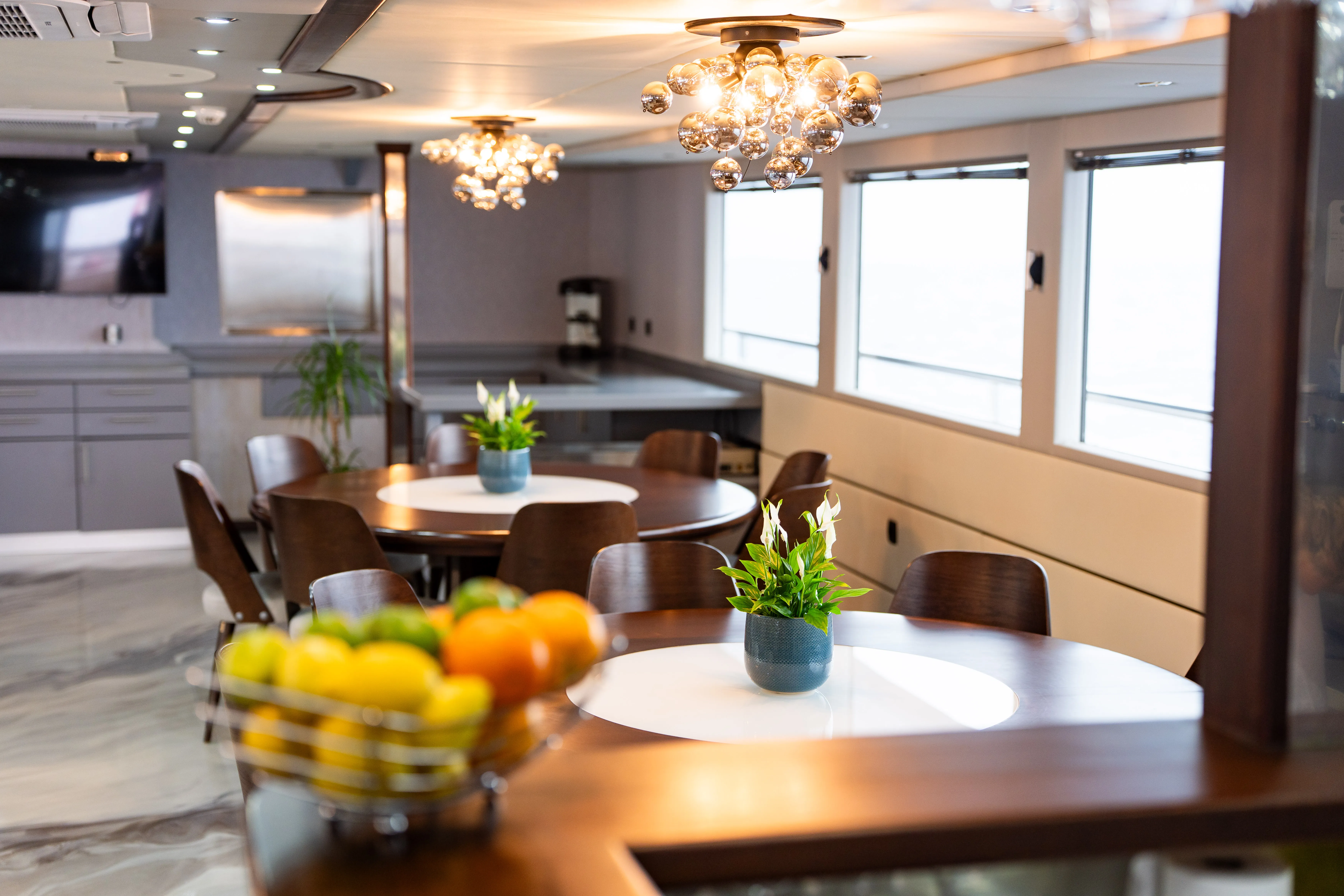 Luxury Motor Yacht Diamond — yacht photo 24
