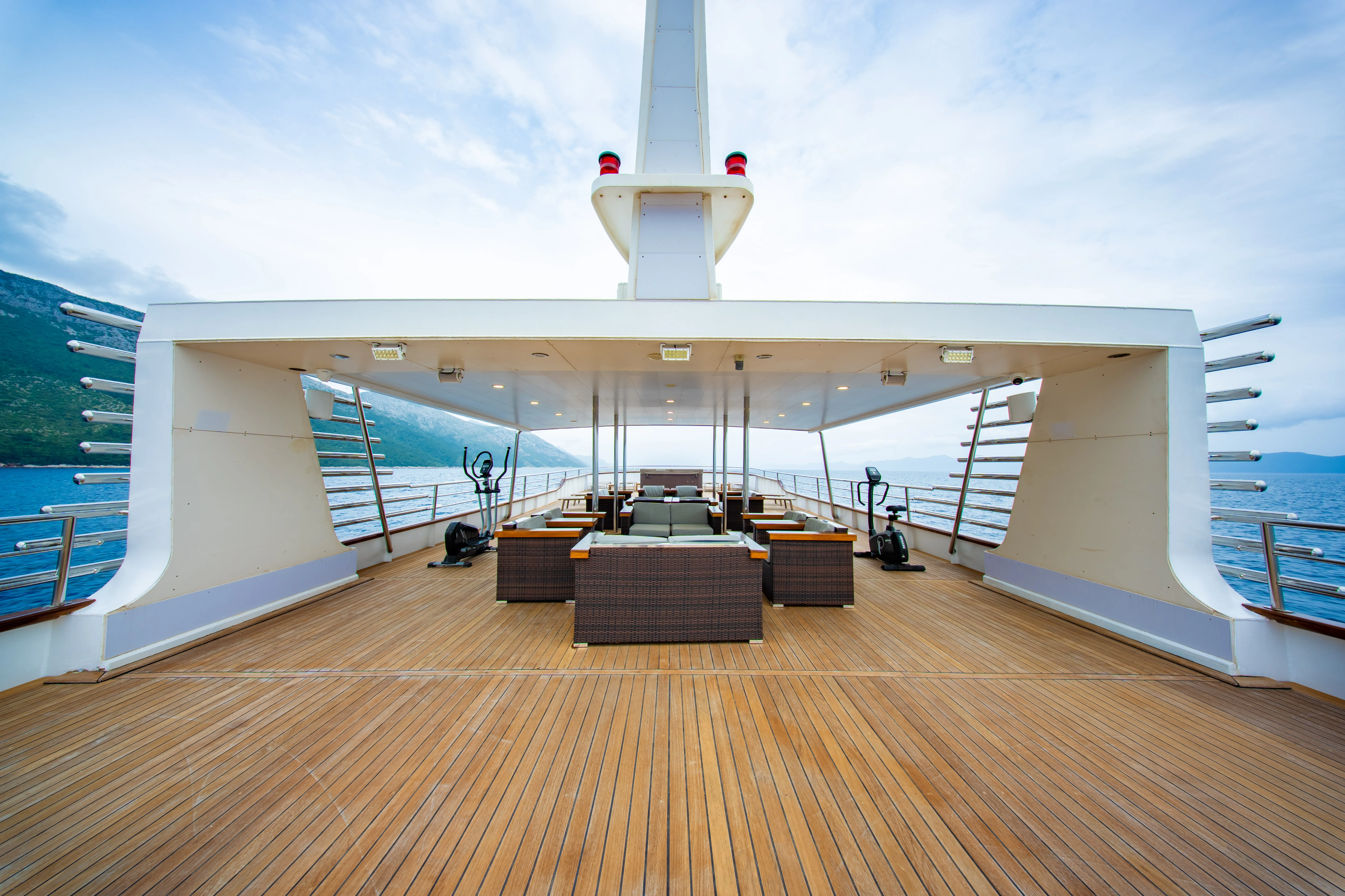 Luxury Motor Yacht Diamond — yacht photo 7