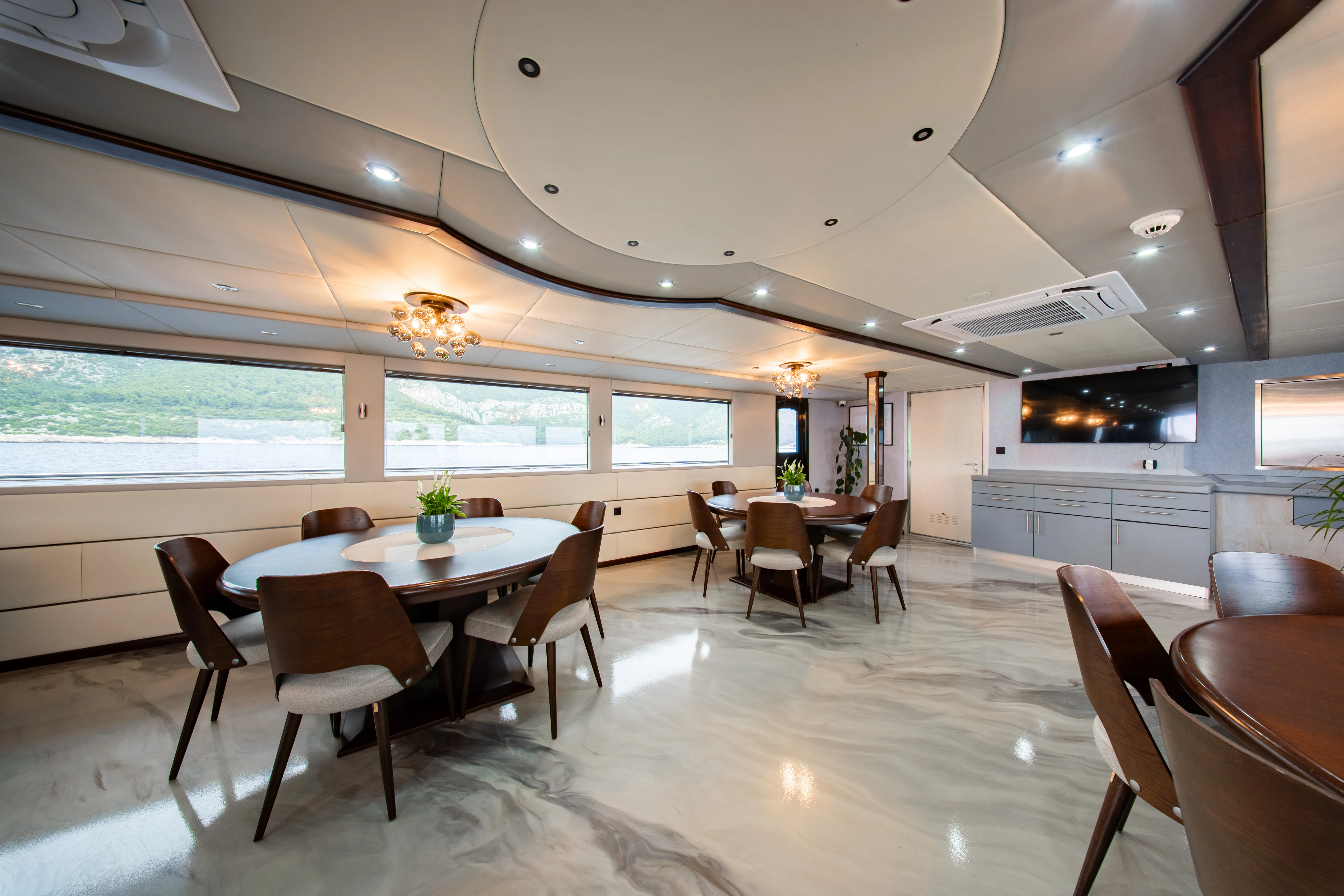 Luxury Motor Yacht Diamond — yacht photo 62