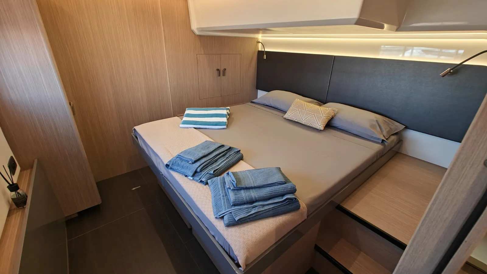 Prestige M48 ITALIA IV — yacht photo 9