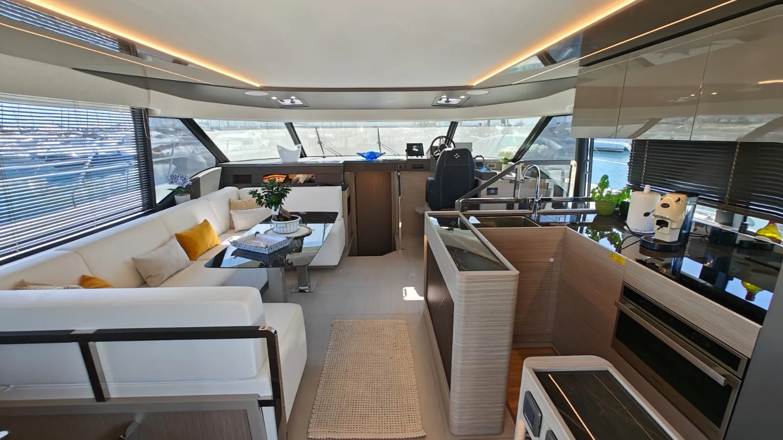 Prestige M48 ITALIA IV — yacht photo 14