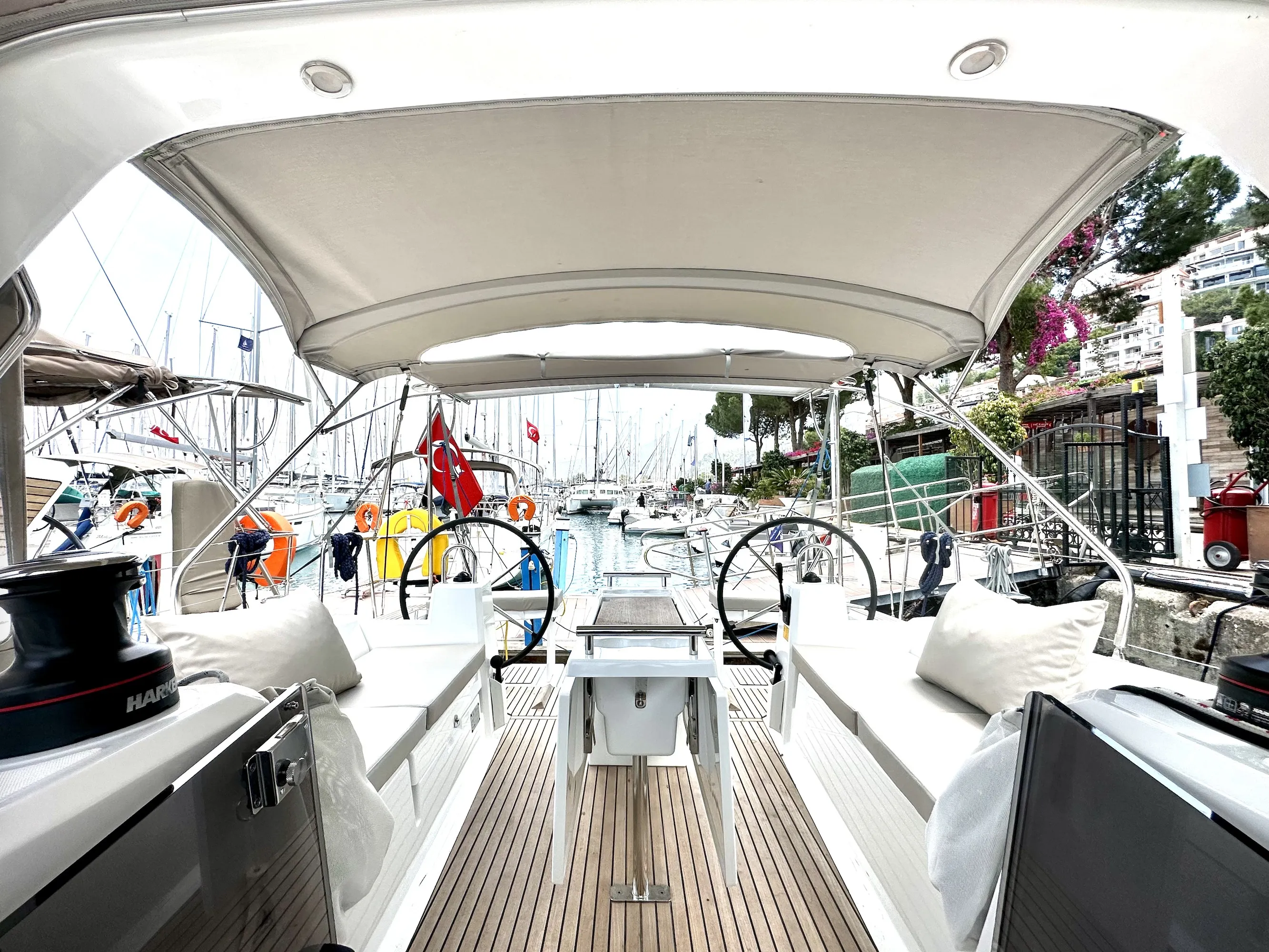 Oceanis 38.1 Sail Lyra — yacht photo 2