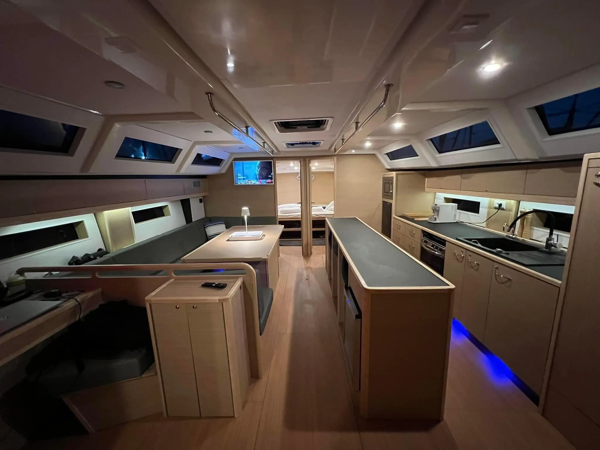 D&D Kufner 54 Exclusive Aurora Blu — yacht photo 2