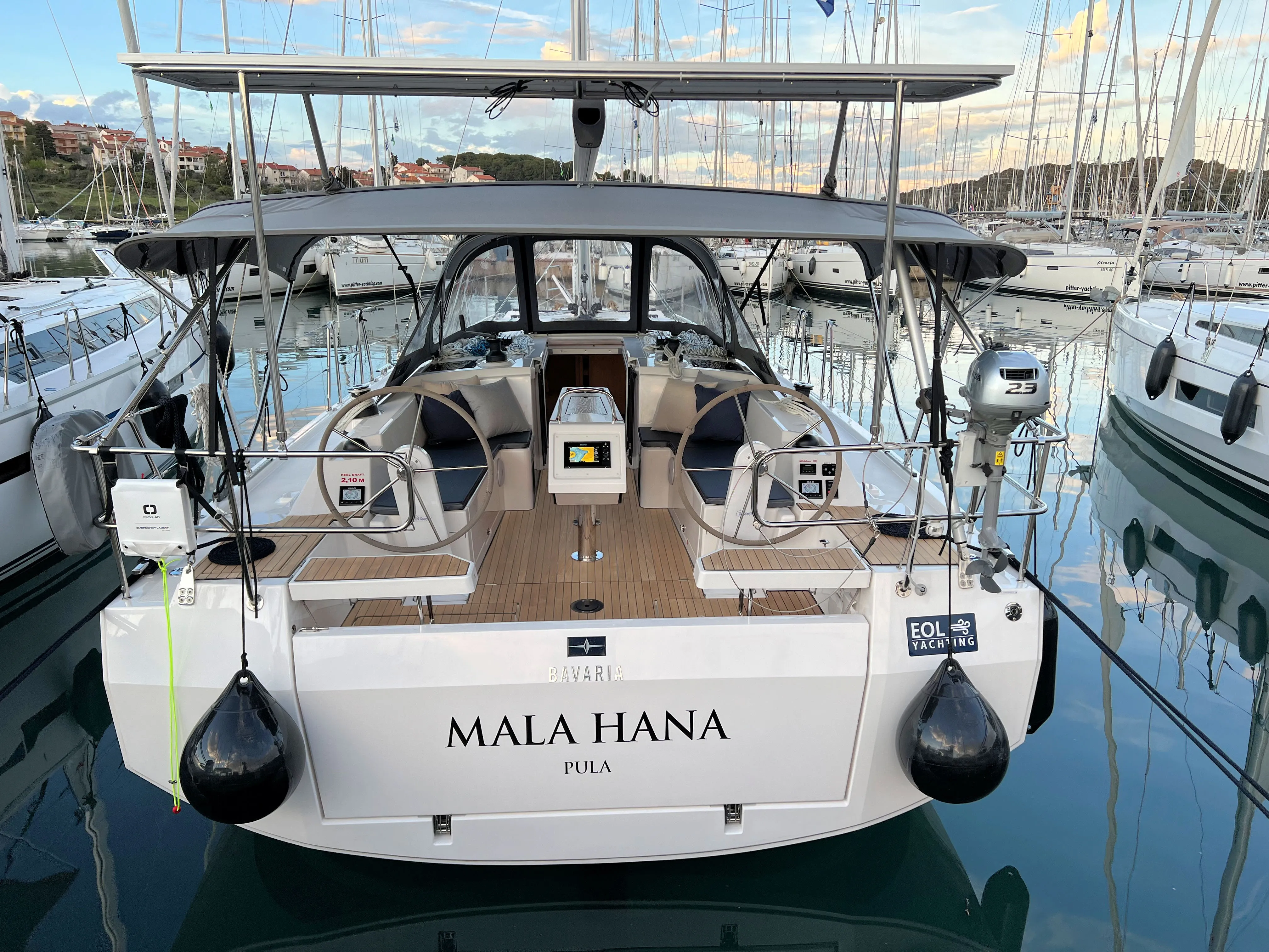 Bavaria C38 Mala Hana — фотография яхты 28