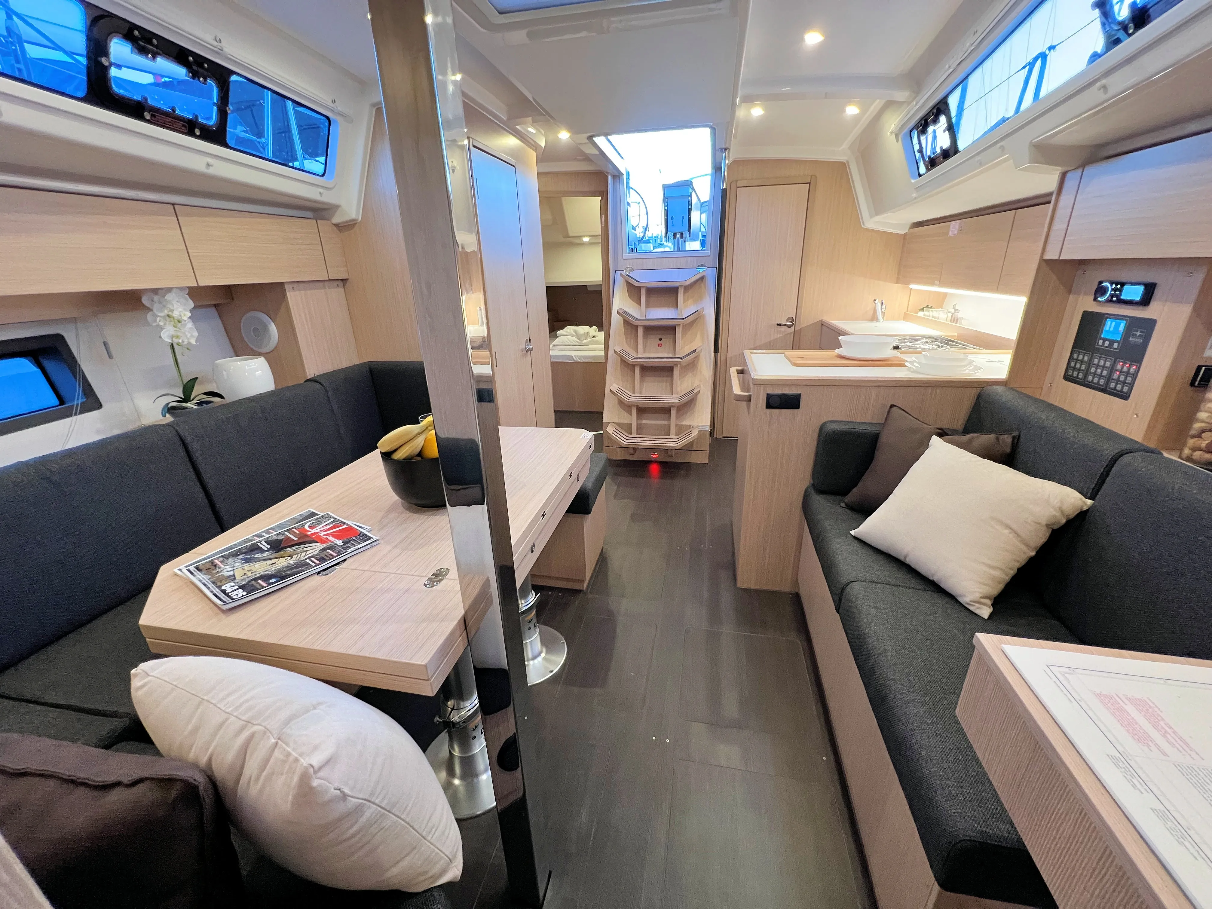 Bavaria C38 Mala Hana — фотография яхты 13