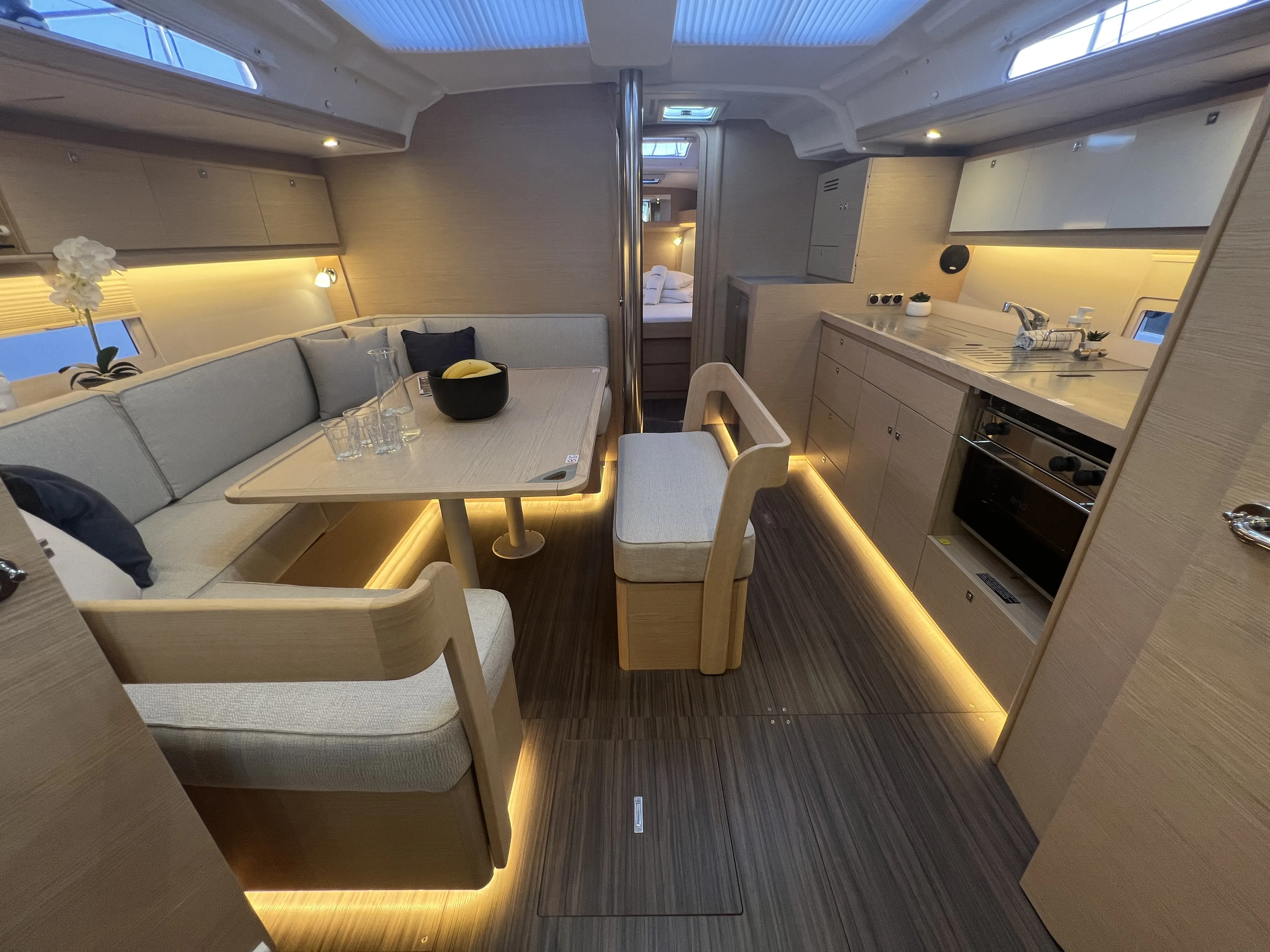 Dufour 430 Kaja — фотография яхты 5