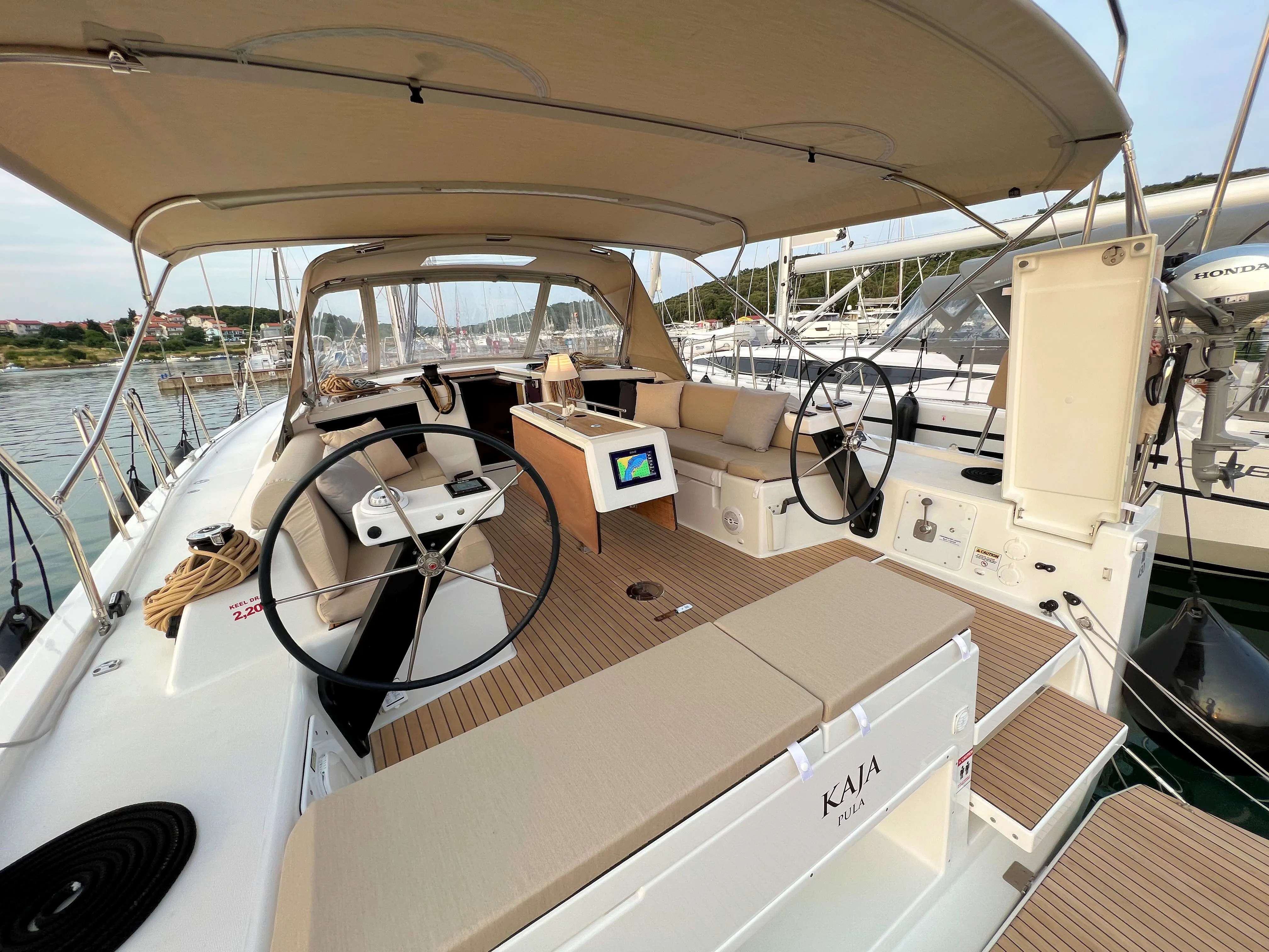 Dufour 430 Kaja — фотография яхты 11