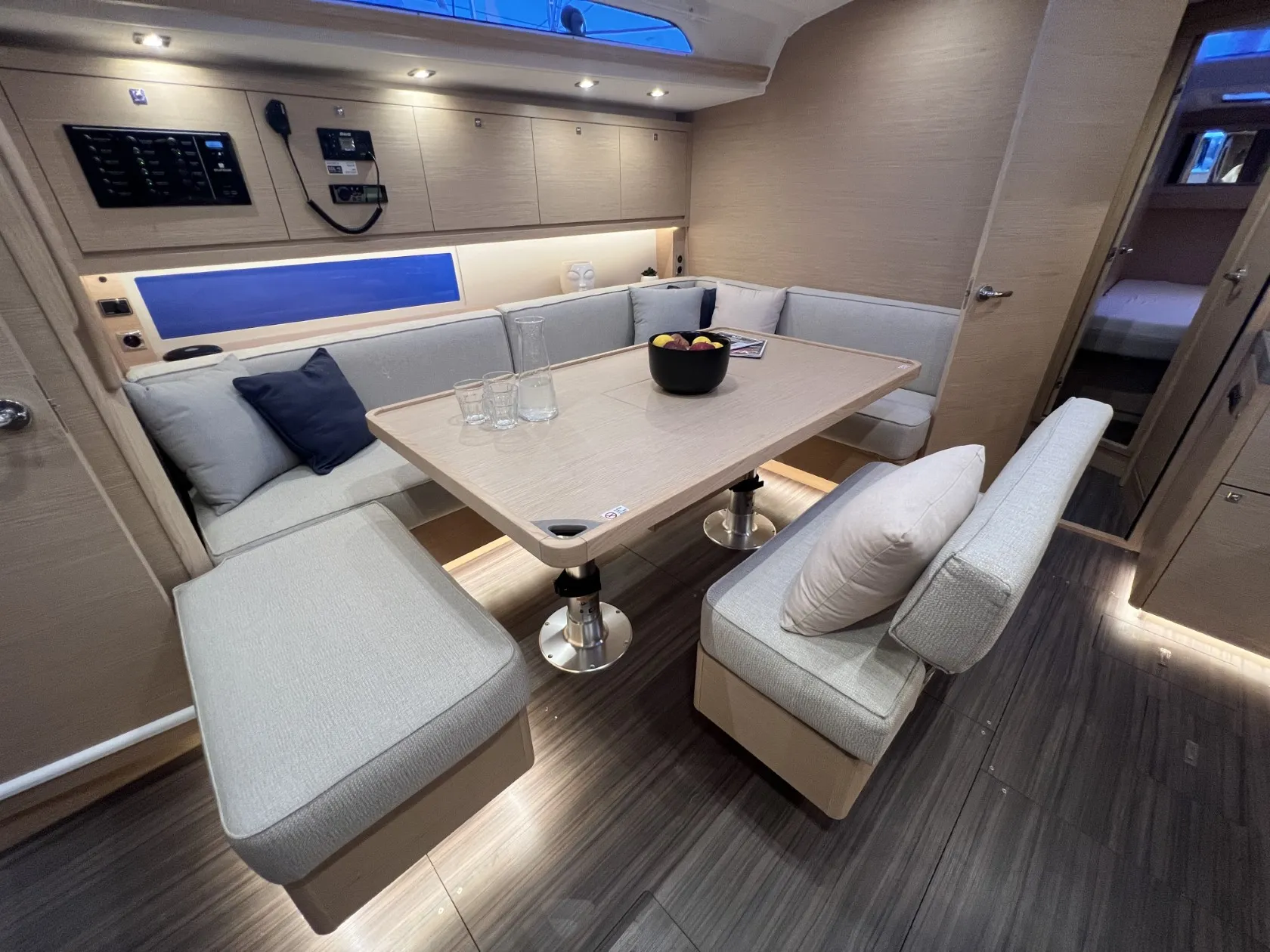 Dufour 470 Andreja — фотография яхты 21